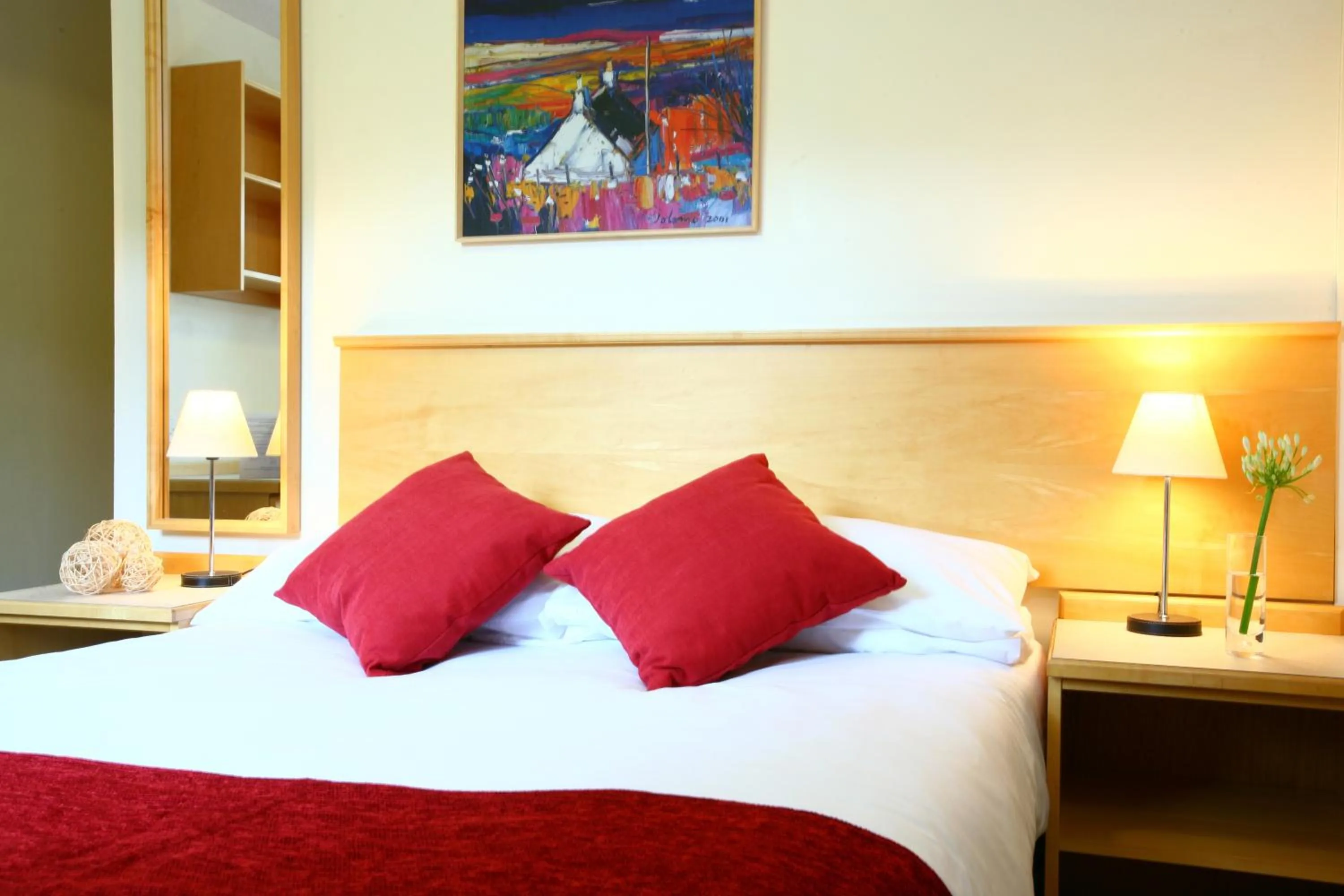 Bedroom, Bed in Agnes Blackadder Hall - Campus Accommodation