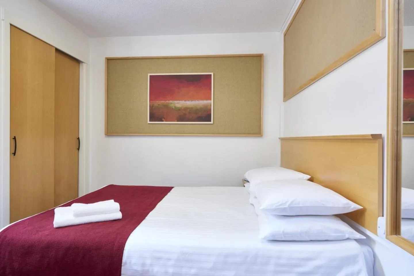 Bed in Agnes Blackadder Hall - Campus Accommodation