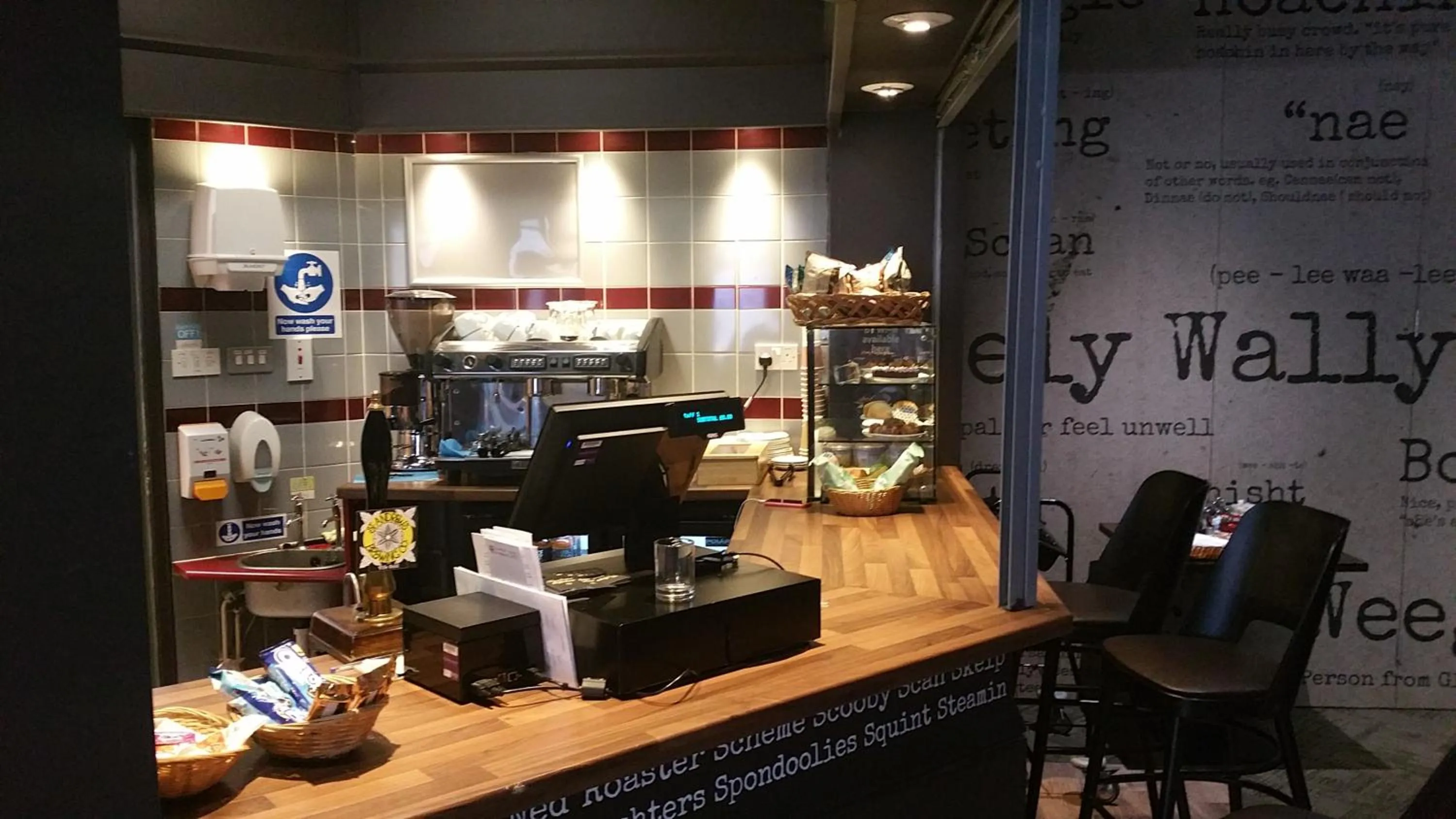 Meals in Agnes Blackadder Hall - Campus Accommodation