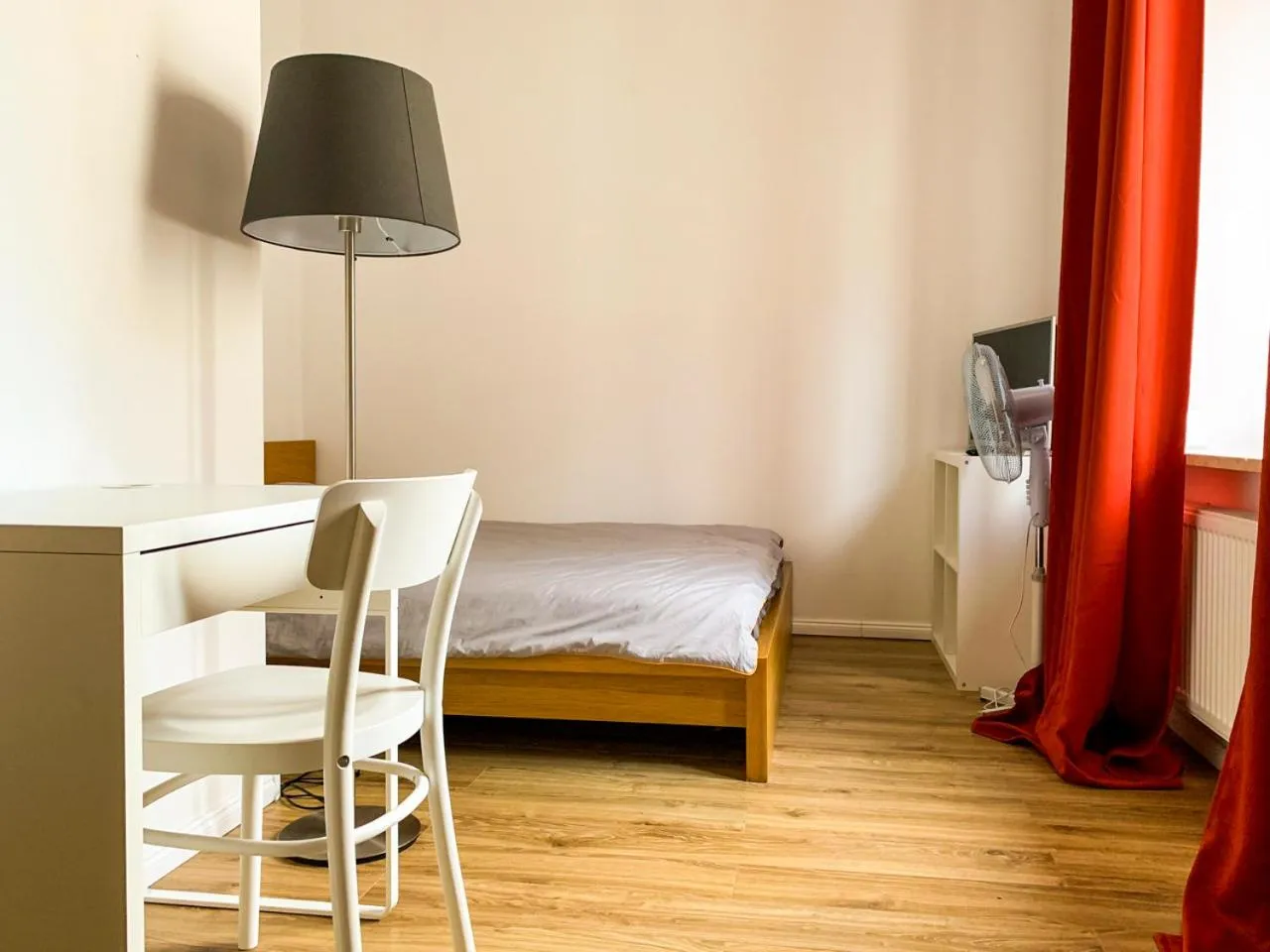 Communal lounge/ TV room, Bed in A&B Willa Klaudyny