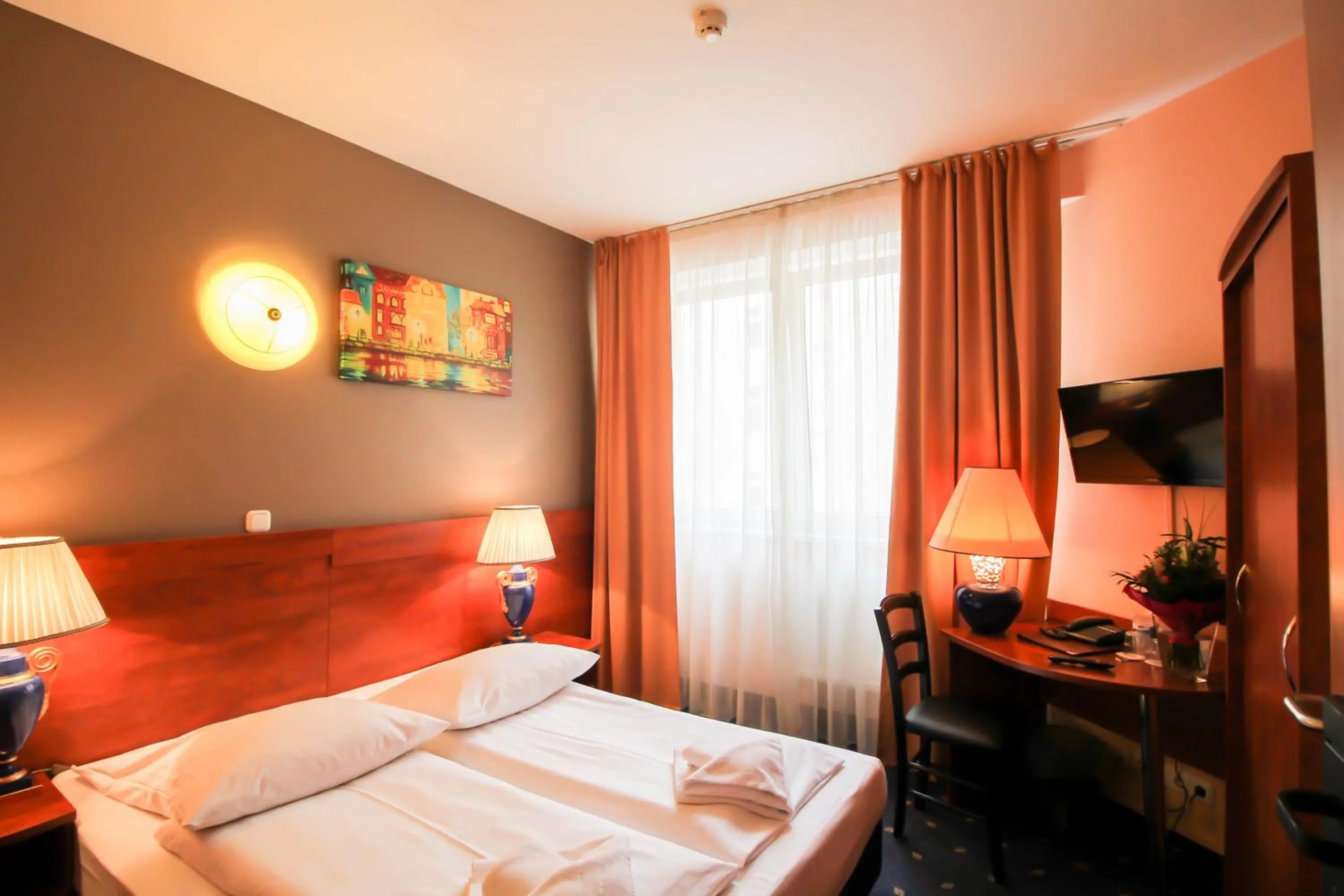 Bed in Hotel Atrium Charlottenburg