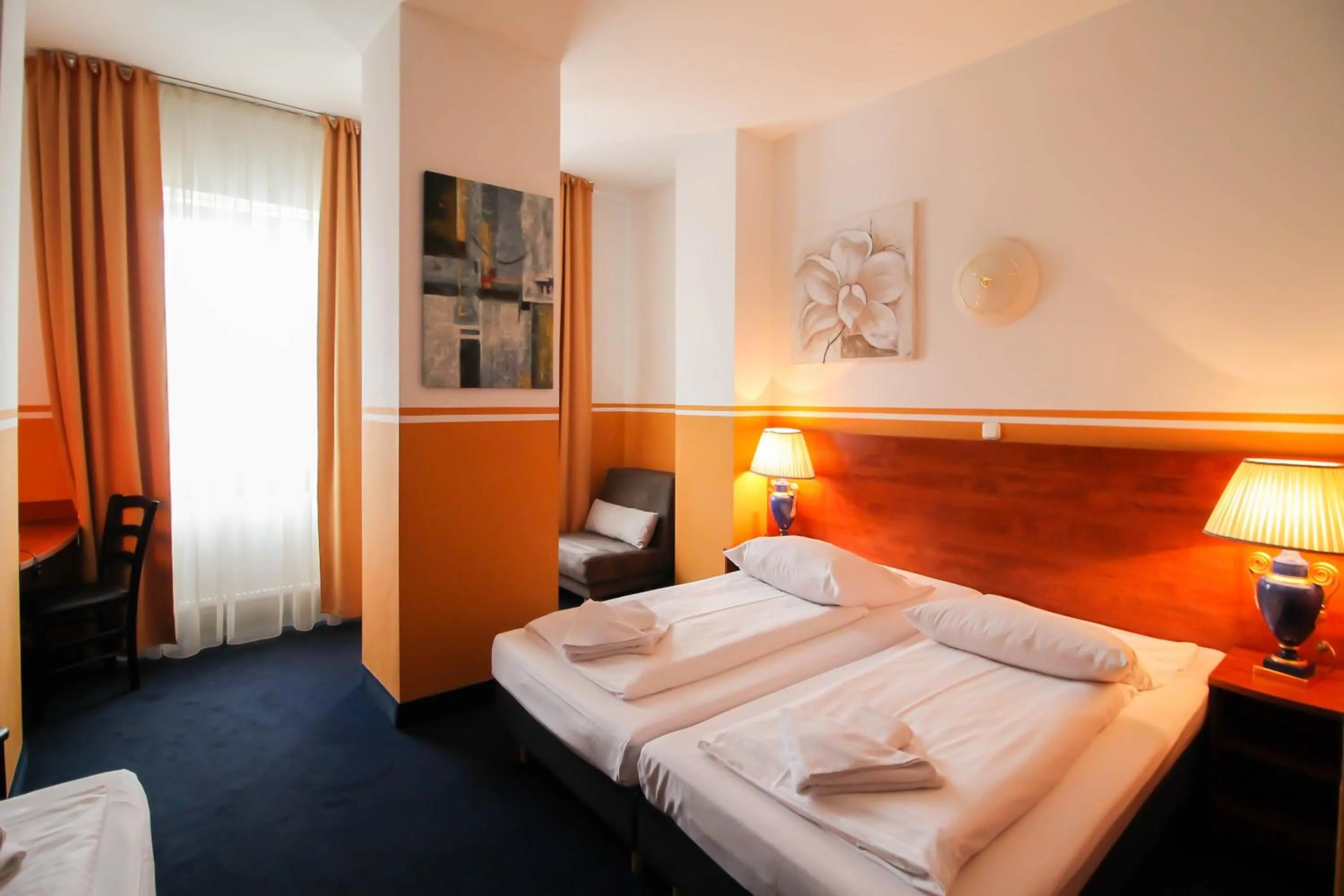 Bed in Hotel Atrium Charlottenburg