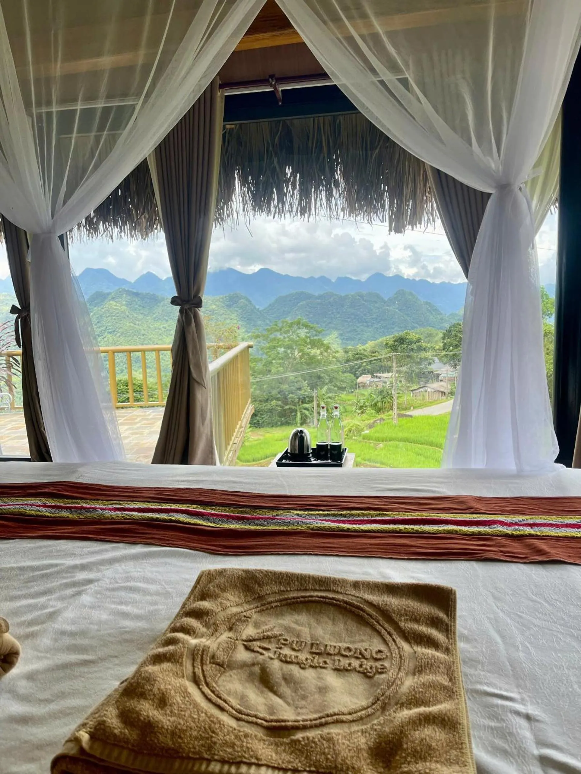 View (from property/room), Bed in Pu Luong Jungle Lodge