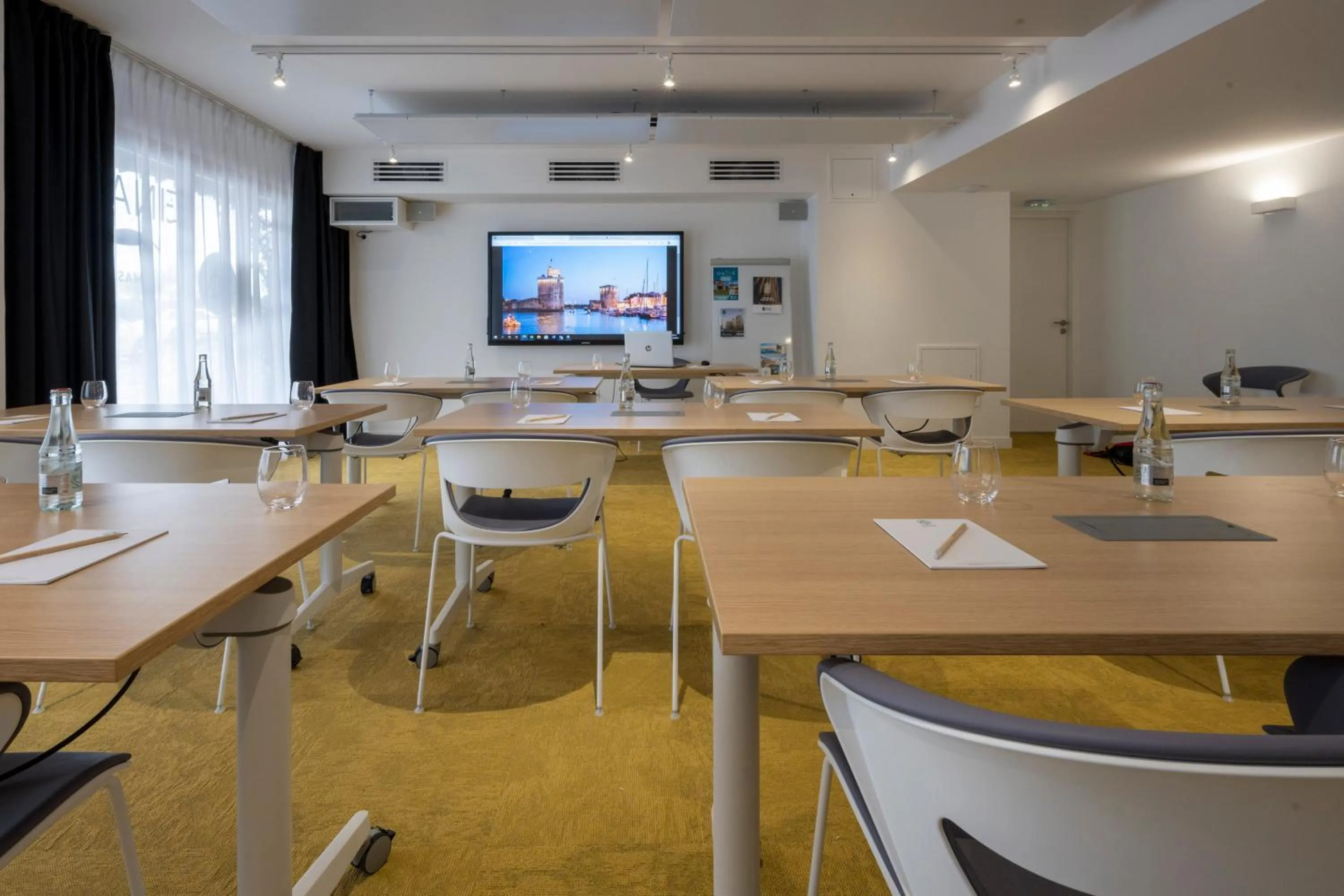 Business facilities in ATHOME RESIDENCE ET SPA