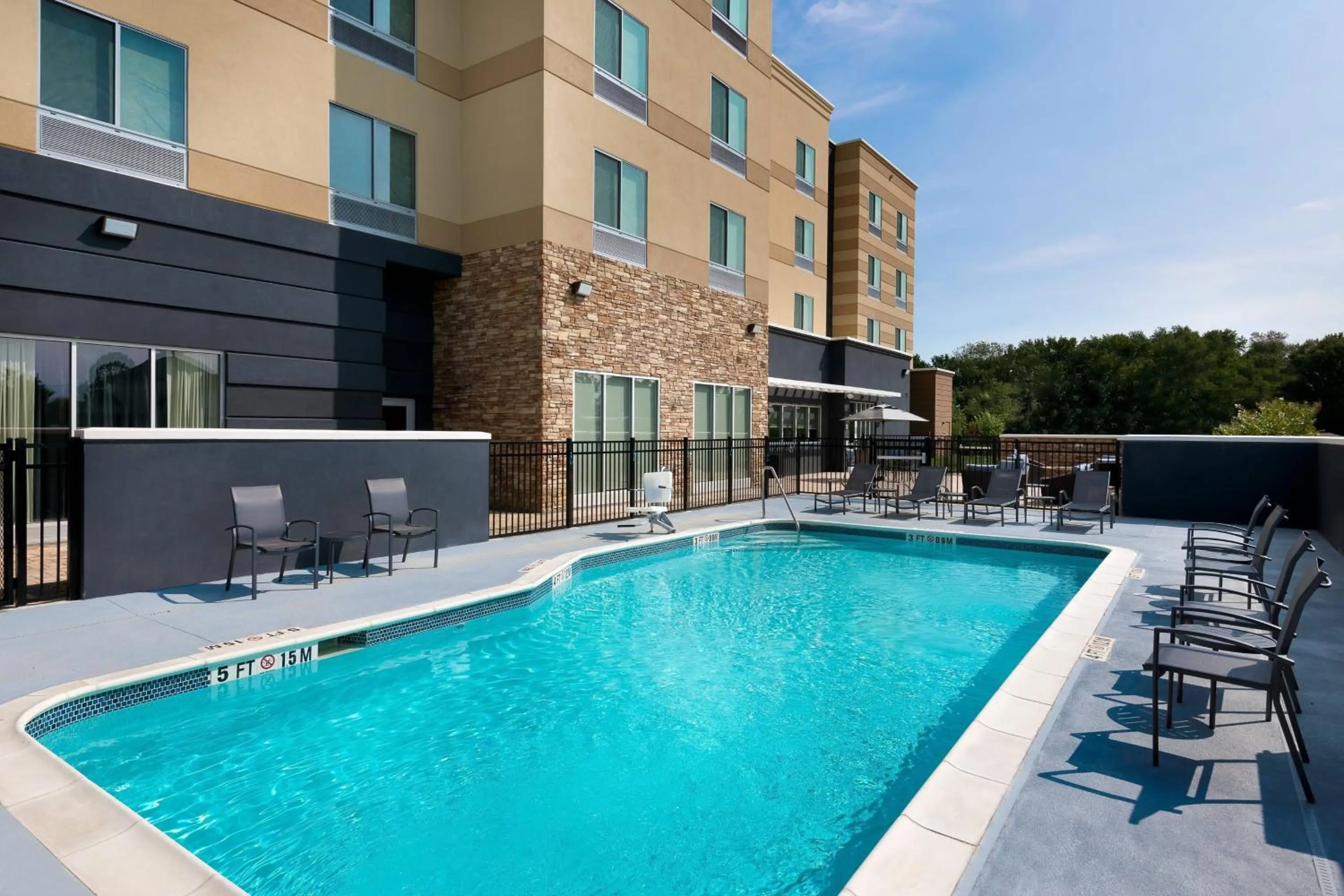 Swimming pool in Fairfield Inn & Suites Charlotte Monroe