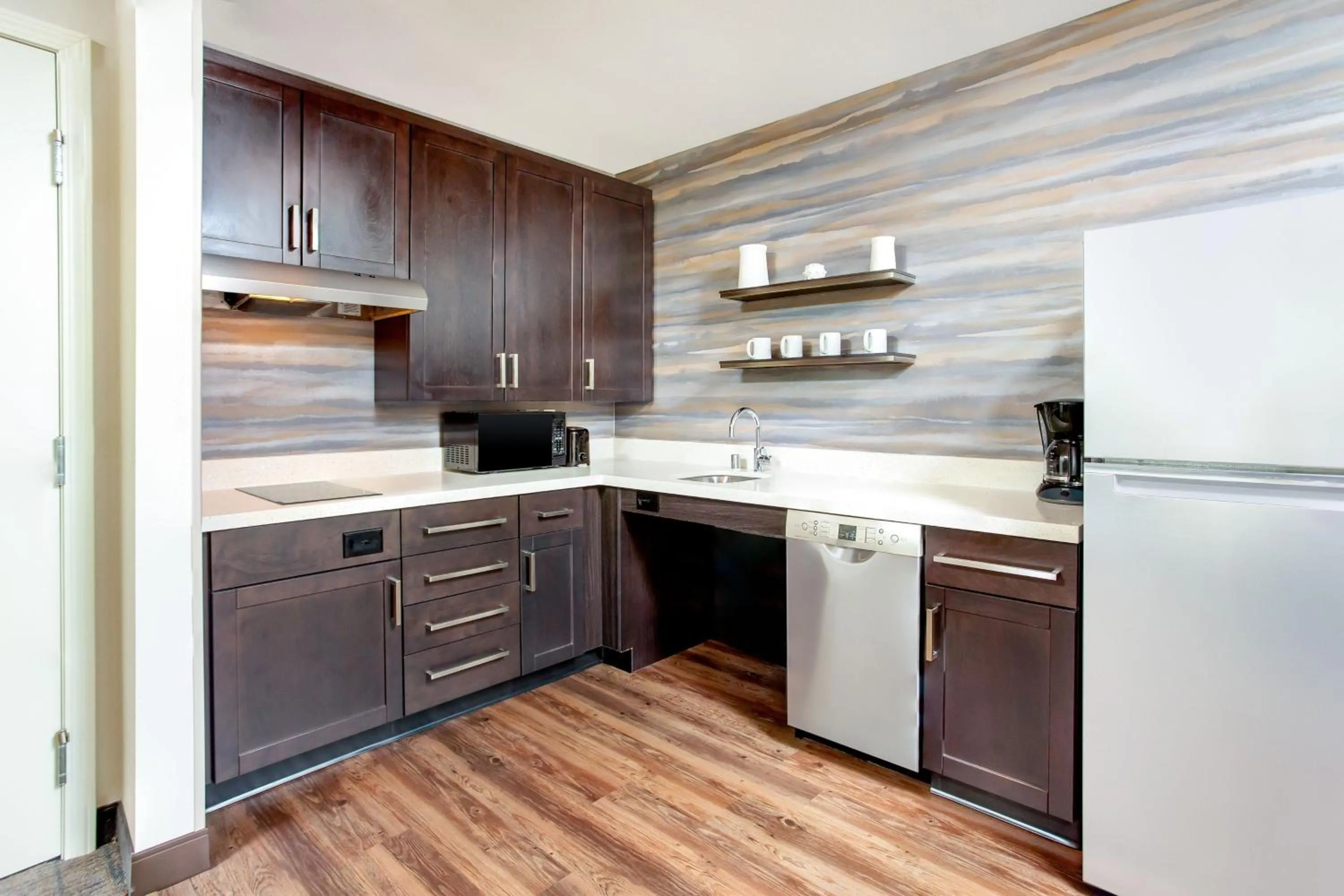 Kitchen or kitchenette in Residence Inn Livermore