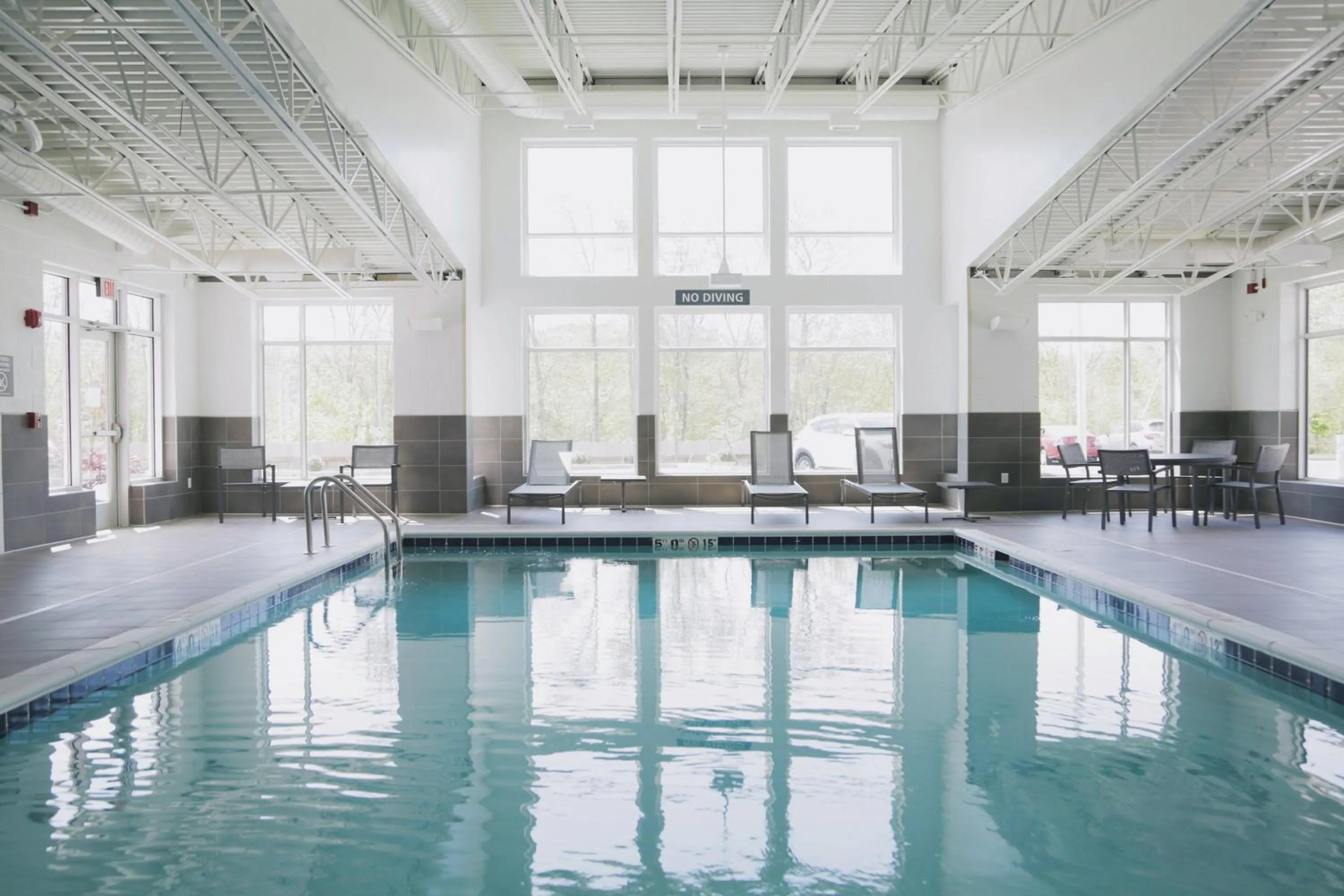 Swimming pool in Residence Inn by Marriott Providence Lincoln