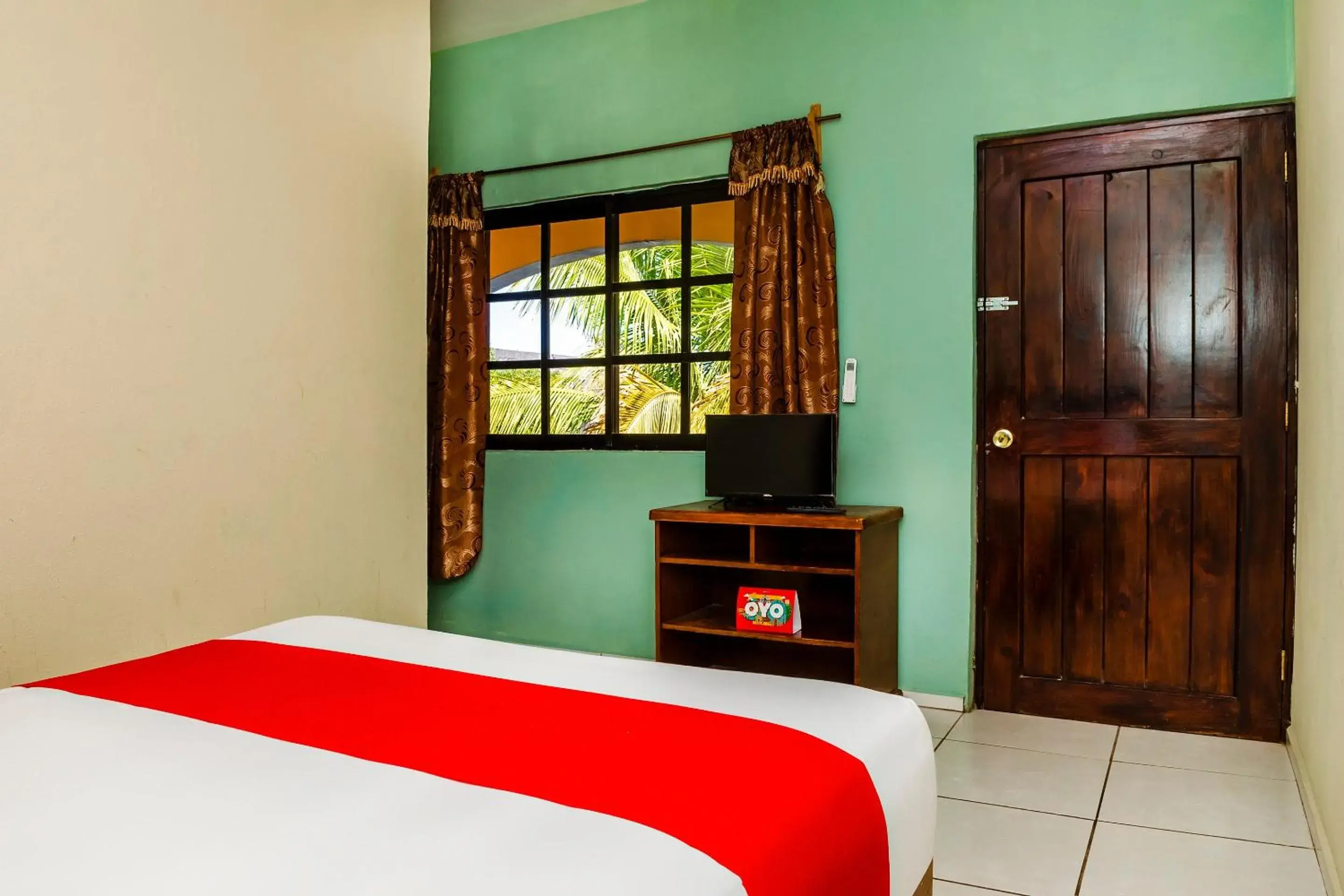 Bedroom, Bed in OYO Hotel Miramar, Loreto Bedroom, Bed in OYO Hotel Miramar, Loreto