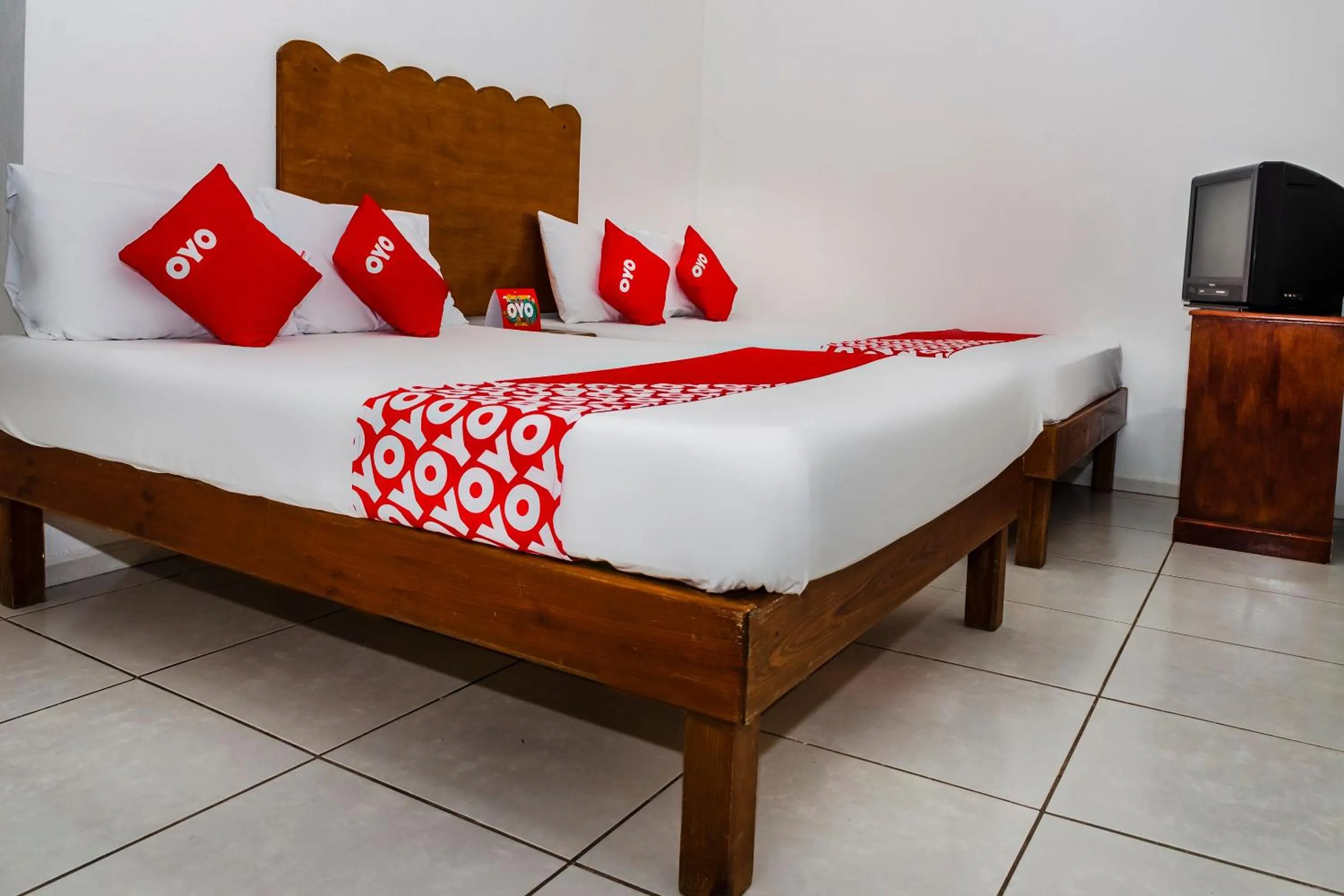 Bedroom, Bed in OYO Hotel Miramar, Loreto