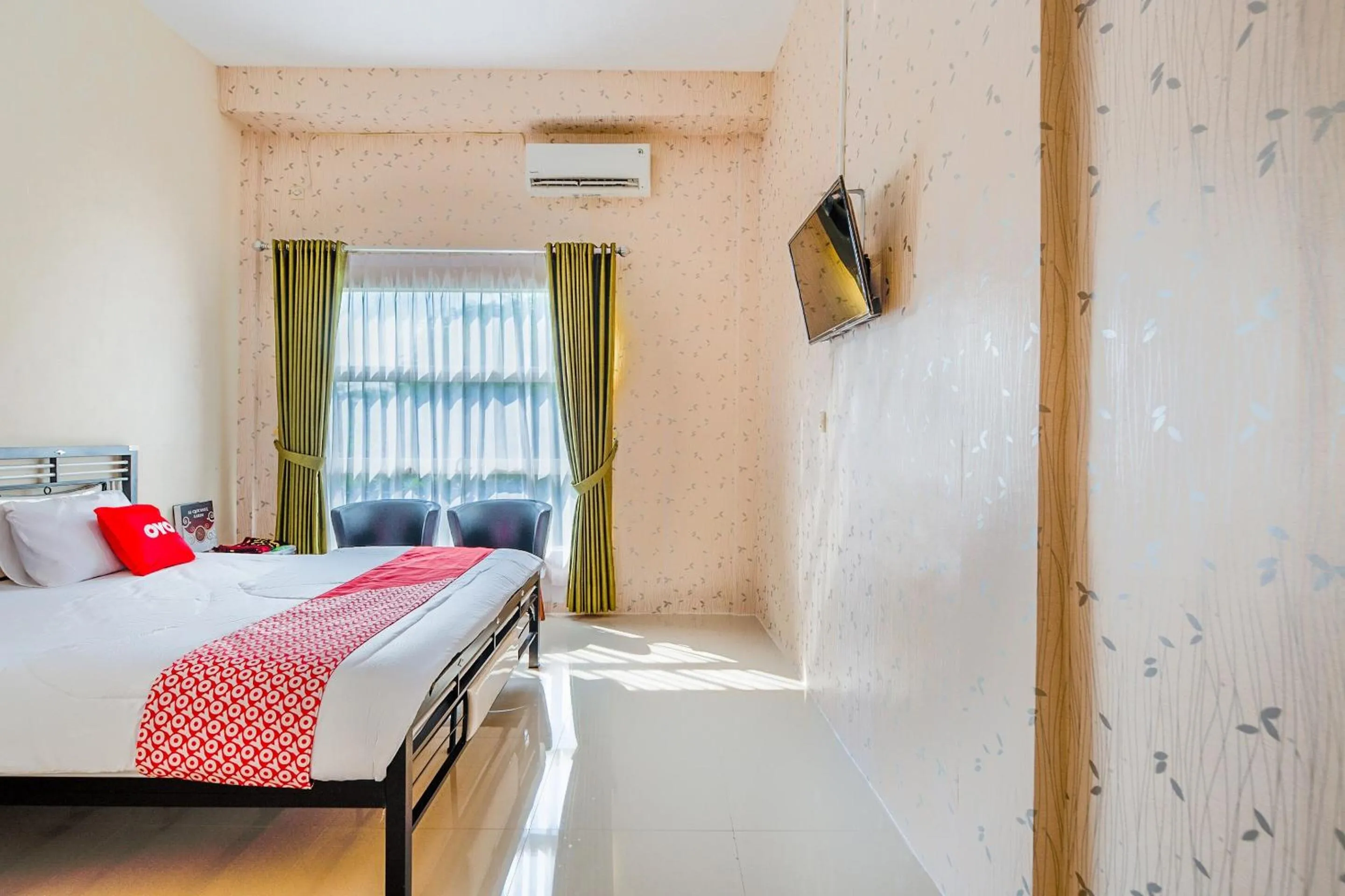 Bedroom, Bed in OYO 3434 Penginapan Keluarga Syariah