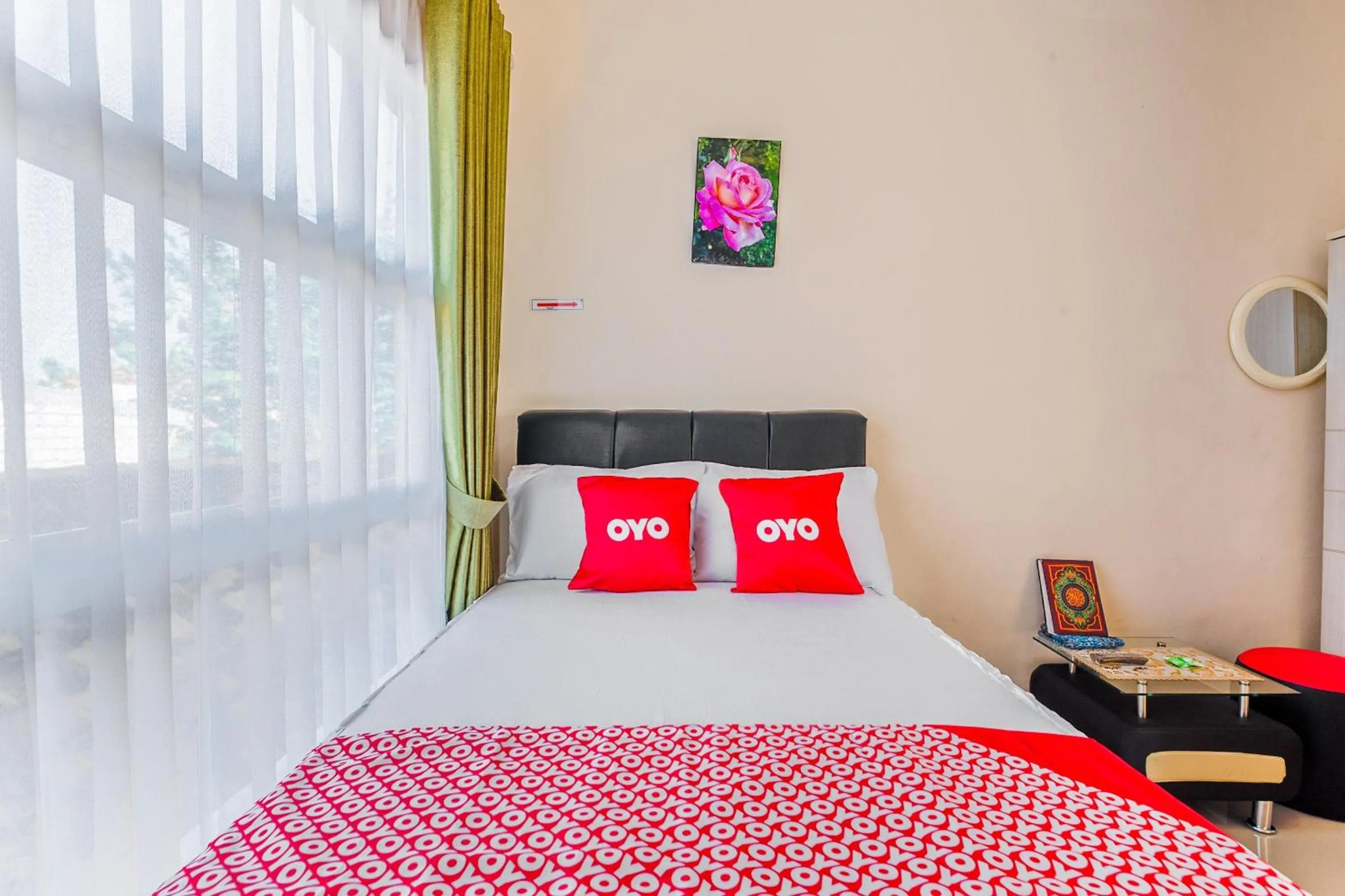 Bedroom, Bed in OYO 3434 Penginapan Keluarga Syariah