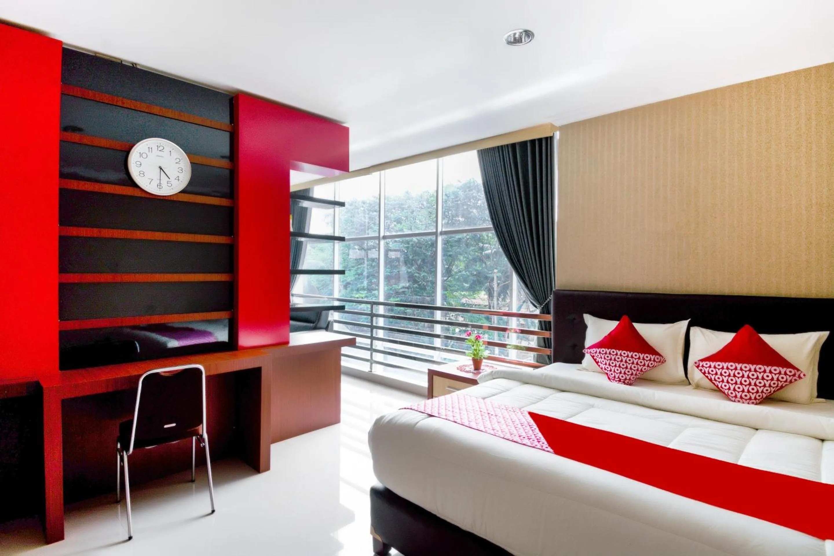 Bedroom, Bed in Collection O 3431 Hotel Alpha Bandara