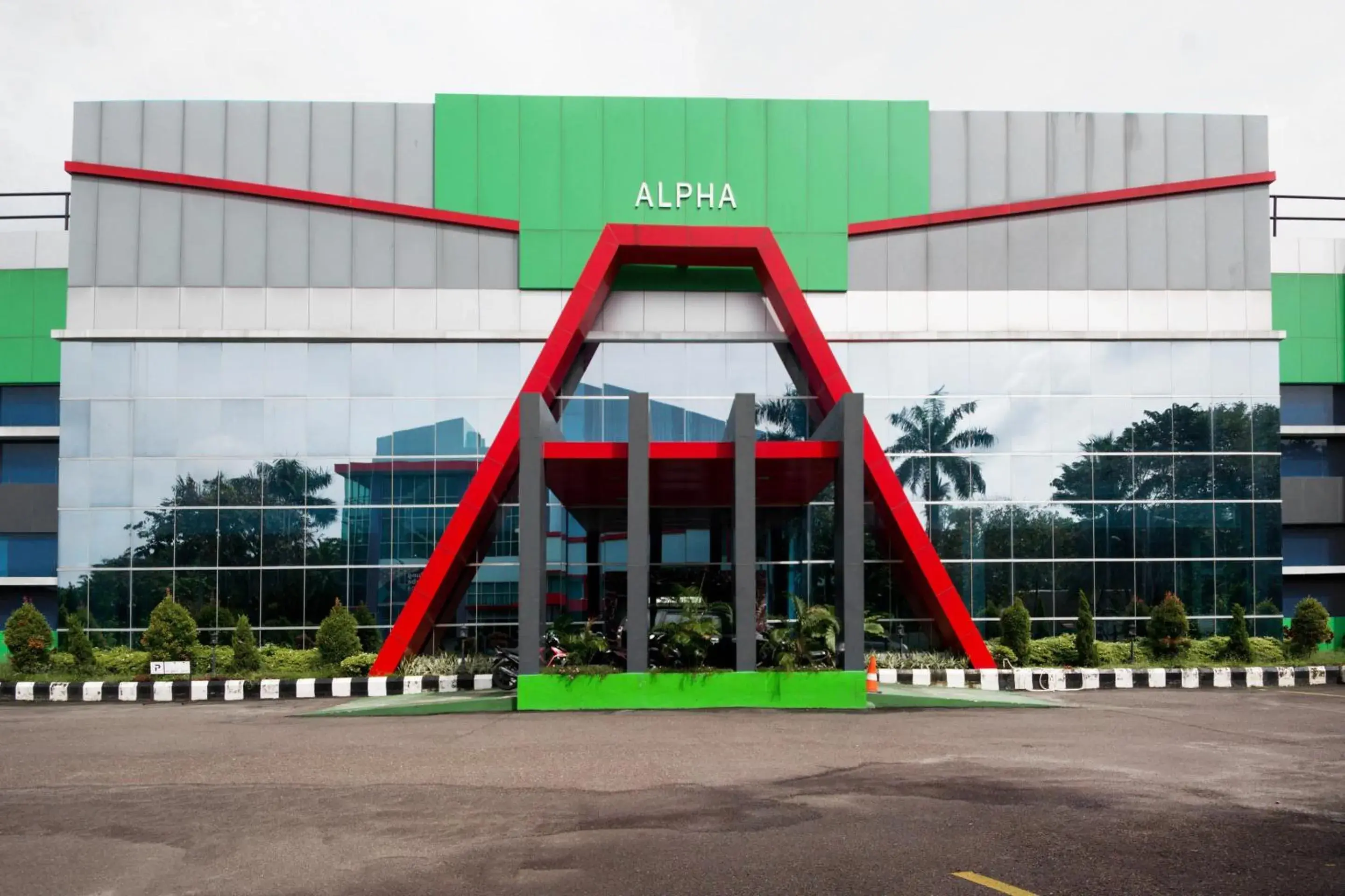 Property building in Collection O 3431 Hotel Alpha Bandara Property building in Collection O 3431 Hotel Alpha Bandara