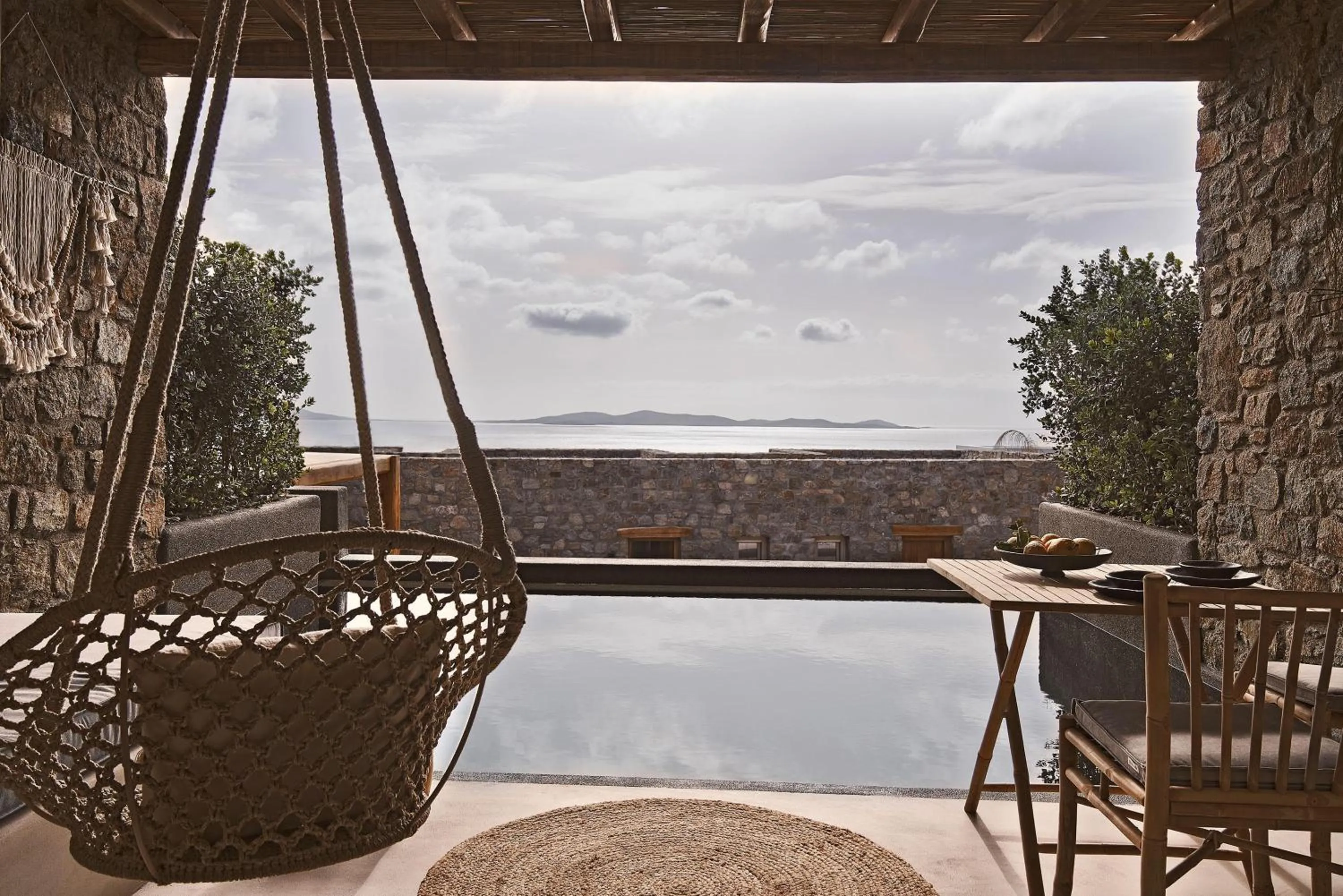 Photo of the whole room in Amyth of Mykonos Agios Stefanos