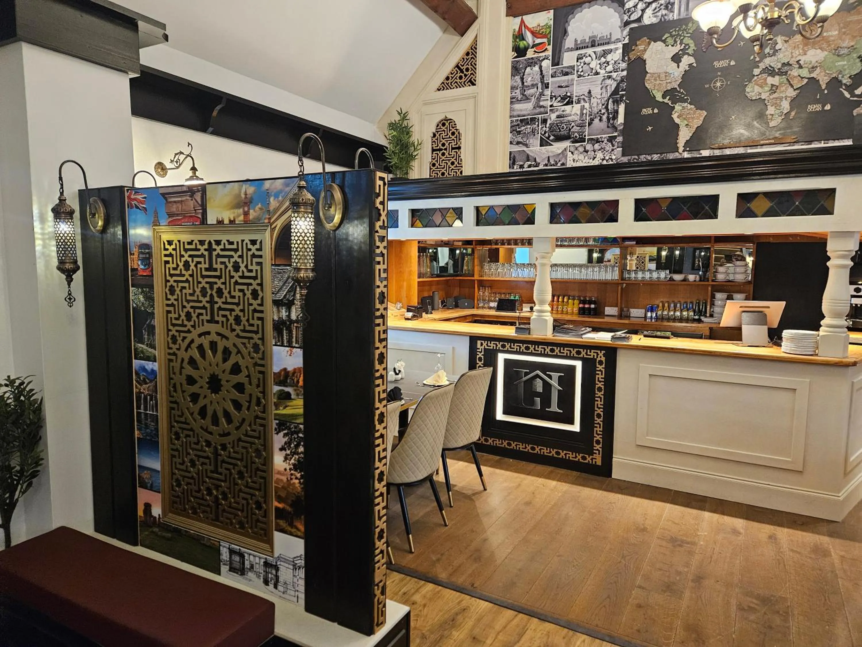 Restaurant/places to eat in Langley Inn