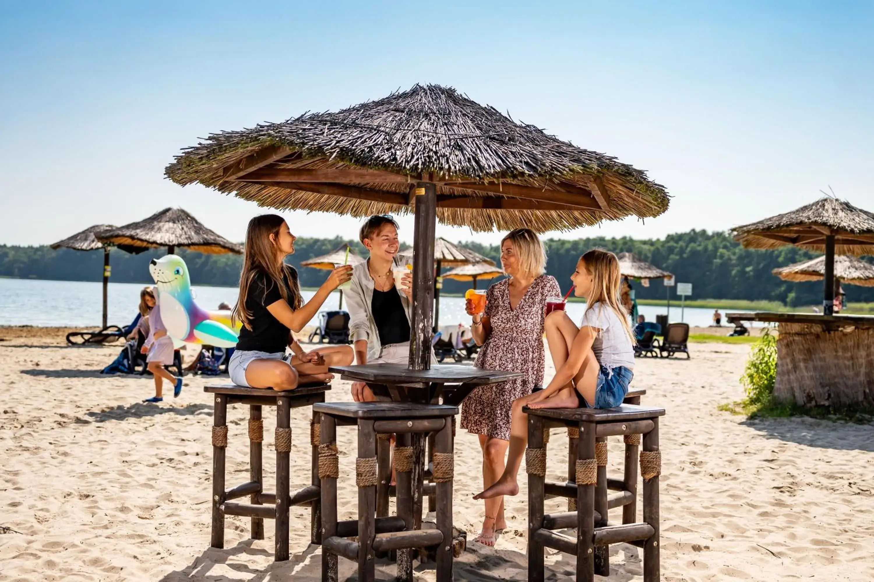 Lounge or bar in AHORN Seehotel Templin Lounge or bar in AHORN Seehotel Templin