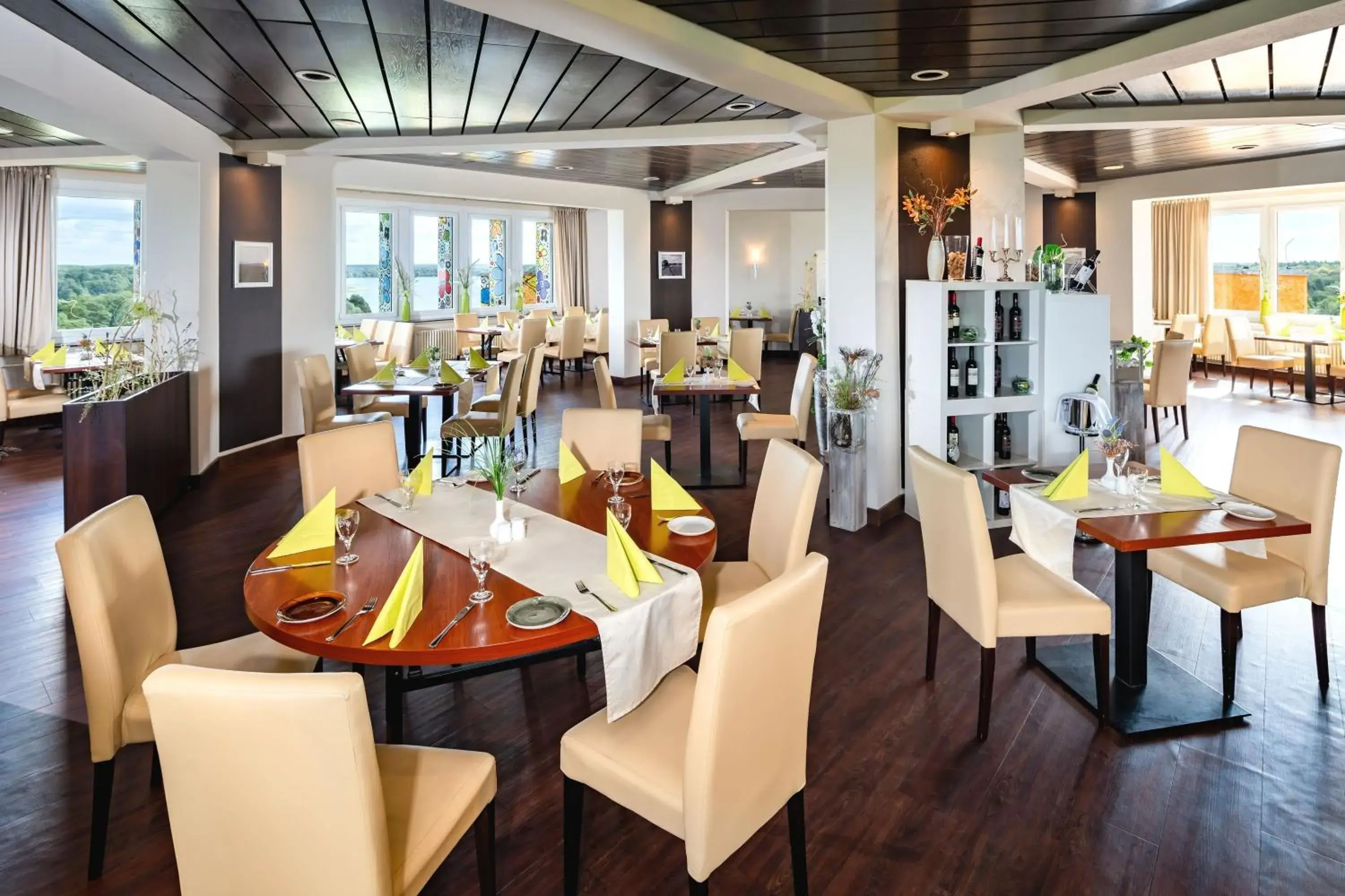 Restaurant/places to eat in AHORN Seehotel Templin Restaurant/places to eat in AHORN Seehotel Templin