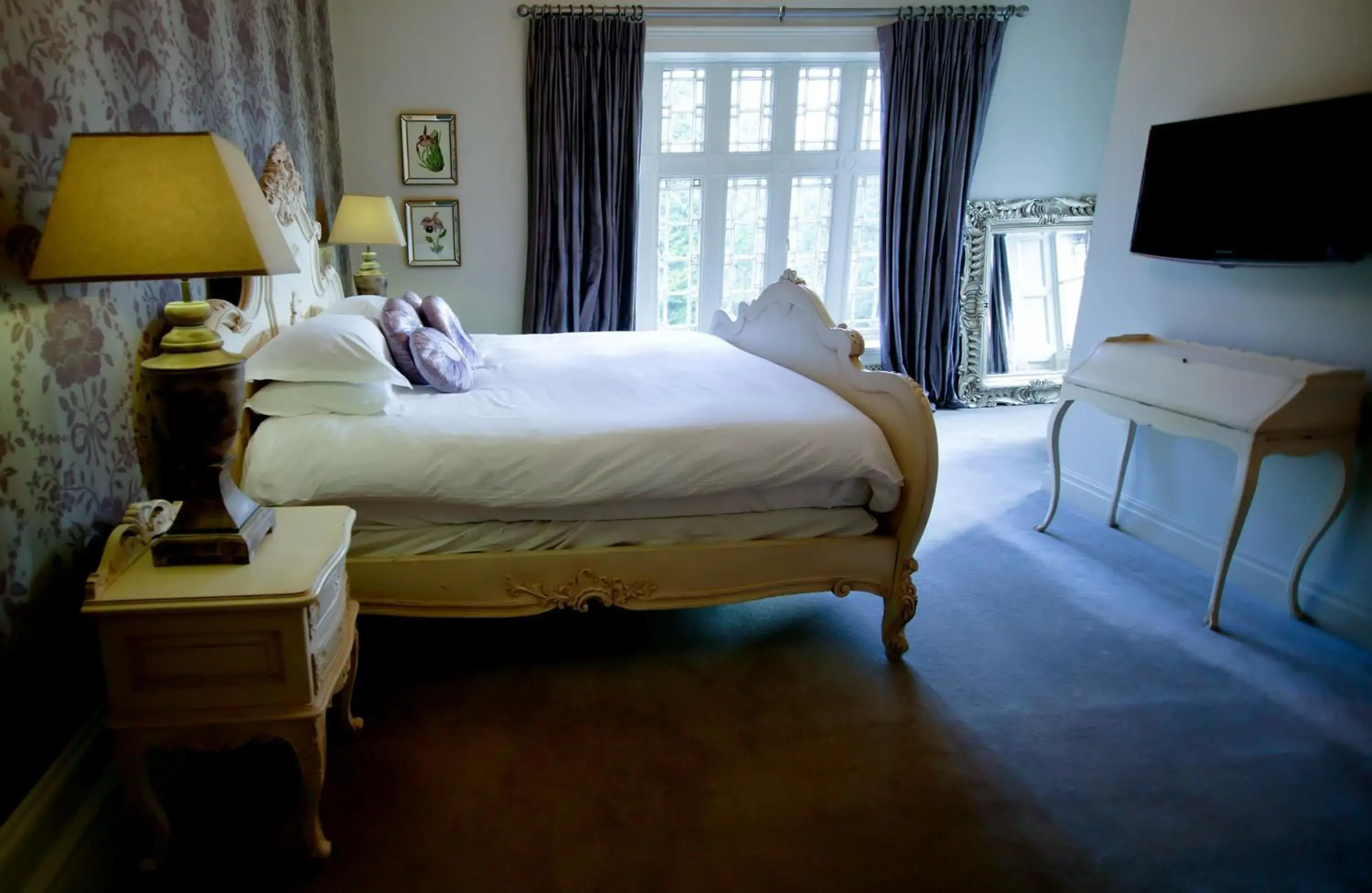 Queen Suite - single occupancy in Mitton Hall Hotel Queen Suite - single occupancy in Mitton Hall Hotel