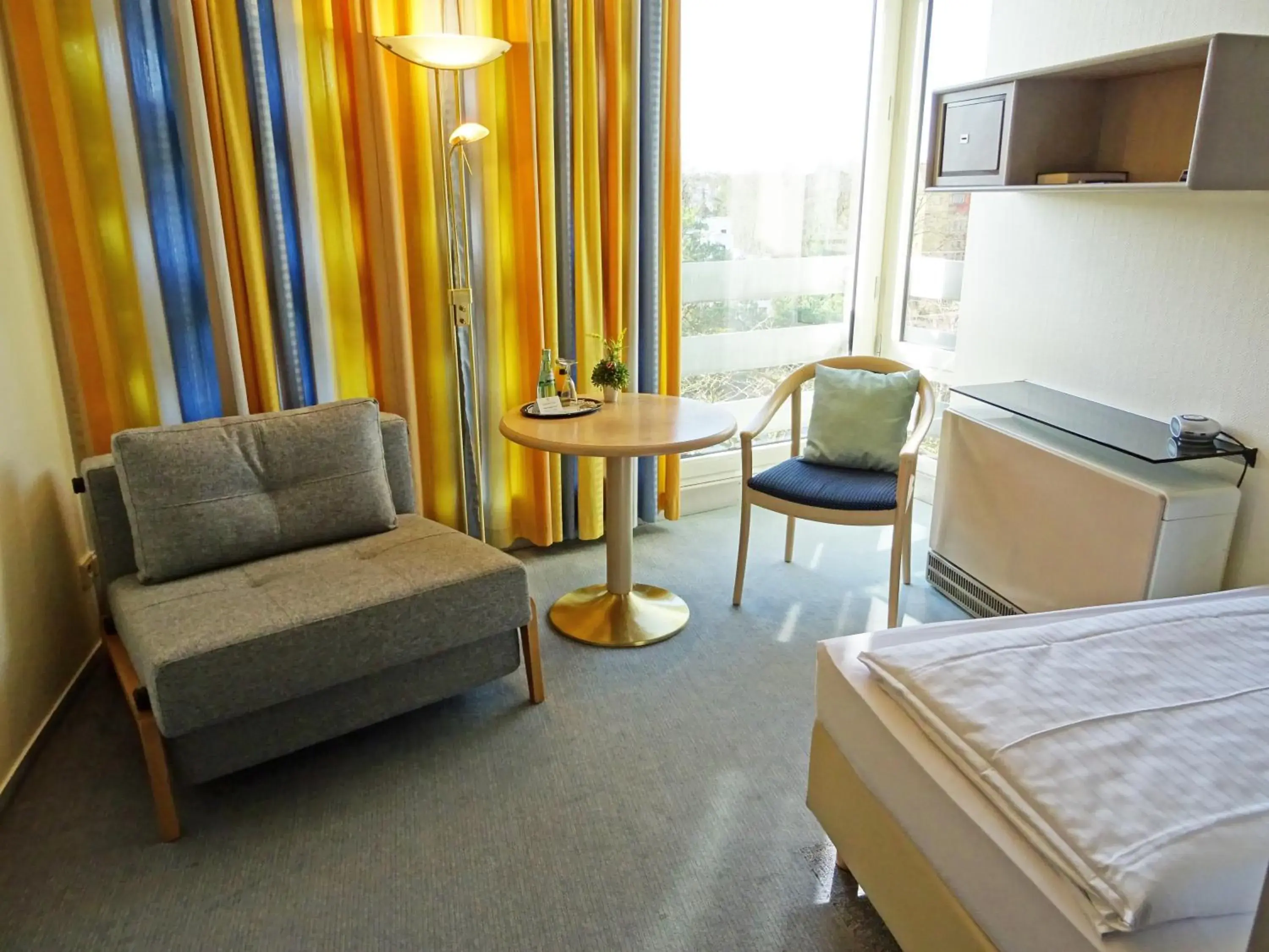 Single Room in Hotel St.-Michaels-Heim Single Room in Hotel St.-Michaels-Heim