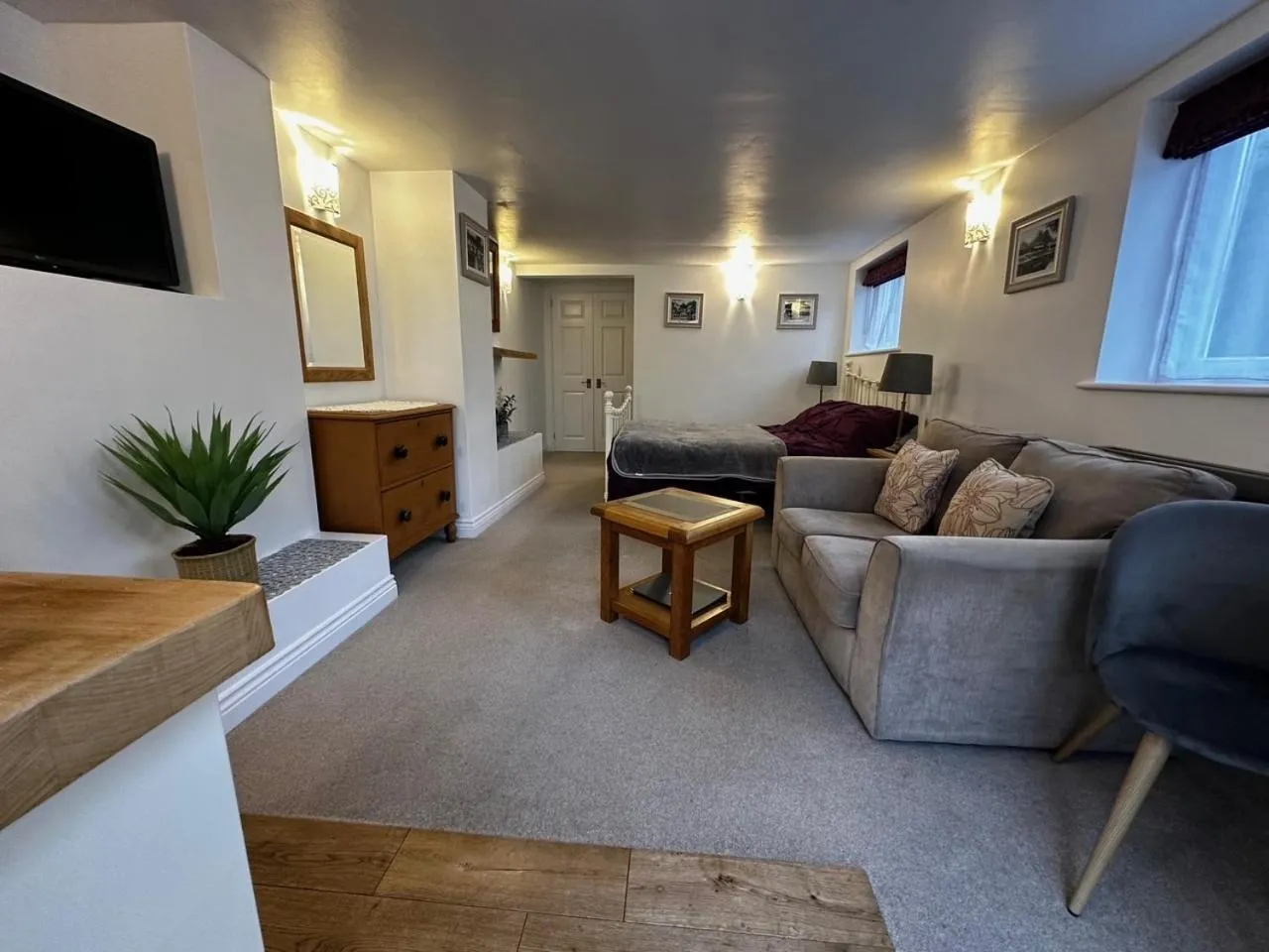 Living room in Bath Boating Station
