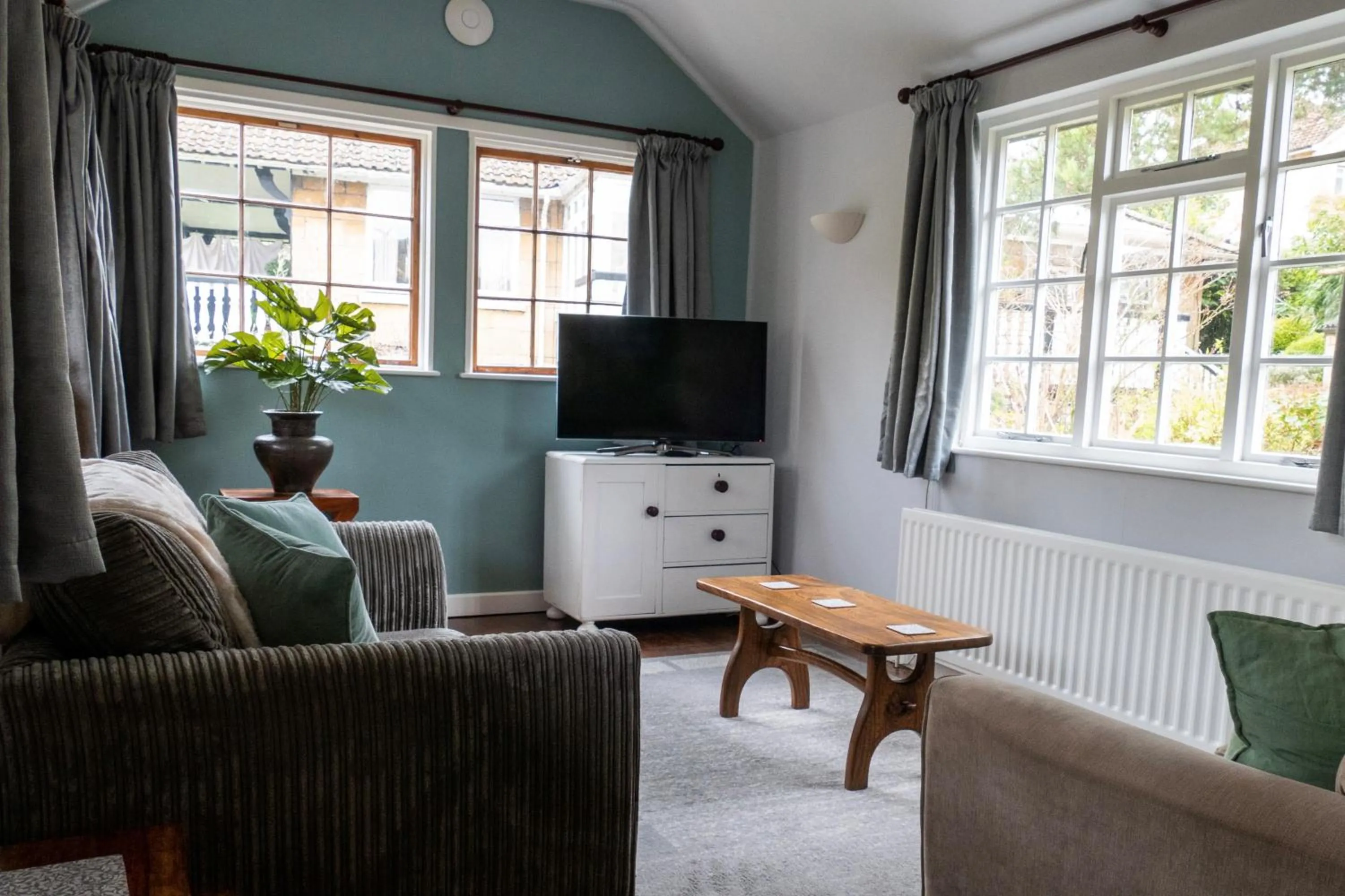 Living room in Bath Boating Station