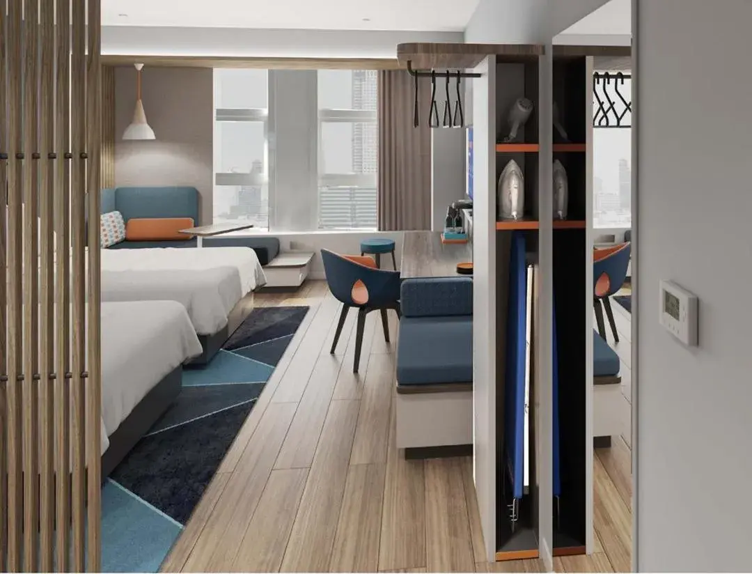 Bed in Holiday Inn Express Urumqi Station by IHG Bed in Holiday Inn Express Urumqi Station by IHG