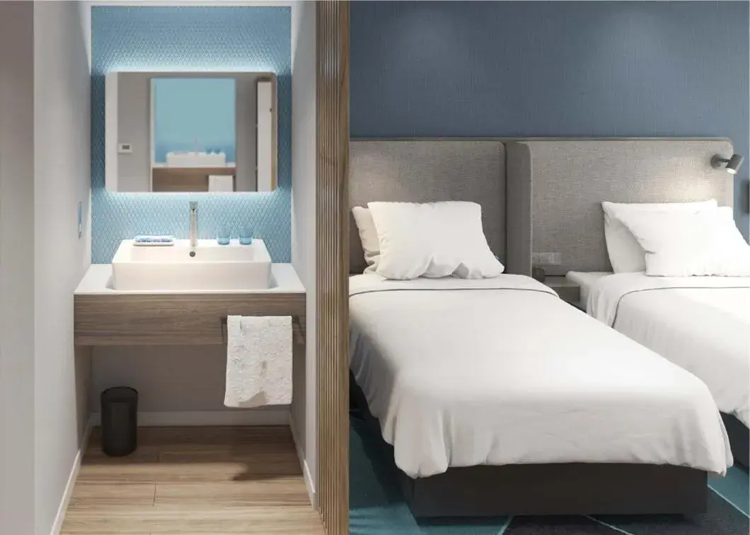 Bed in Holiday Inn Express Urumqi Station by IHG Bed in Holiday Inn Express Urumqi Station by IHG