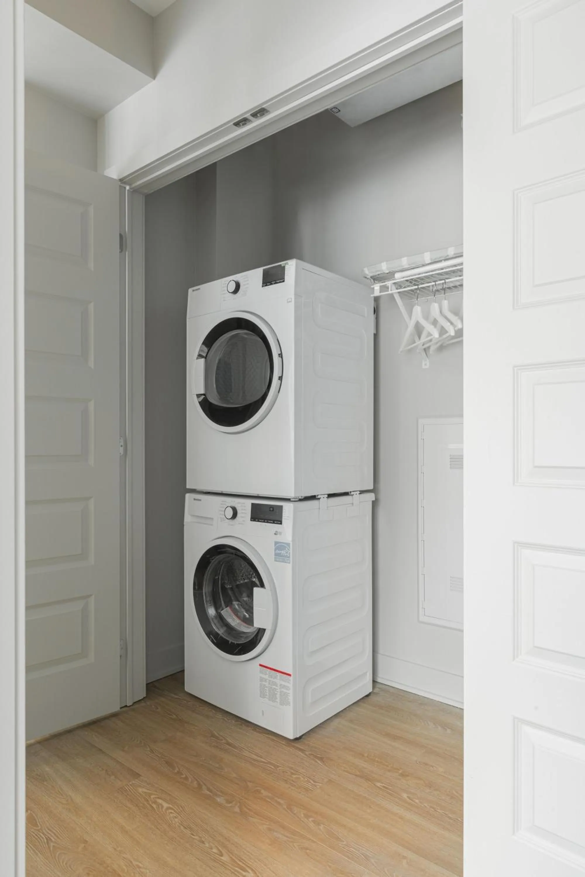 washing machine in Griffintown Hôtel