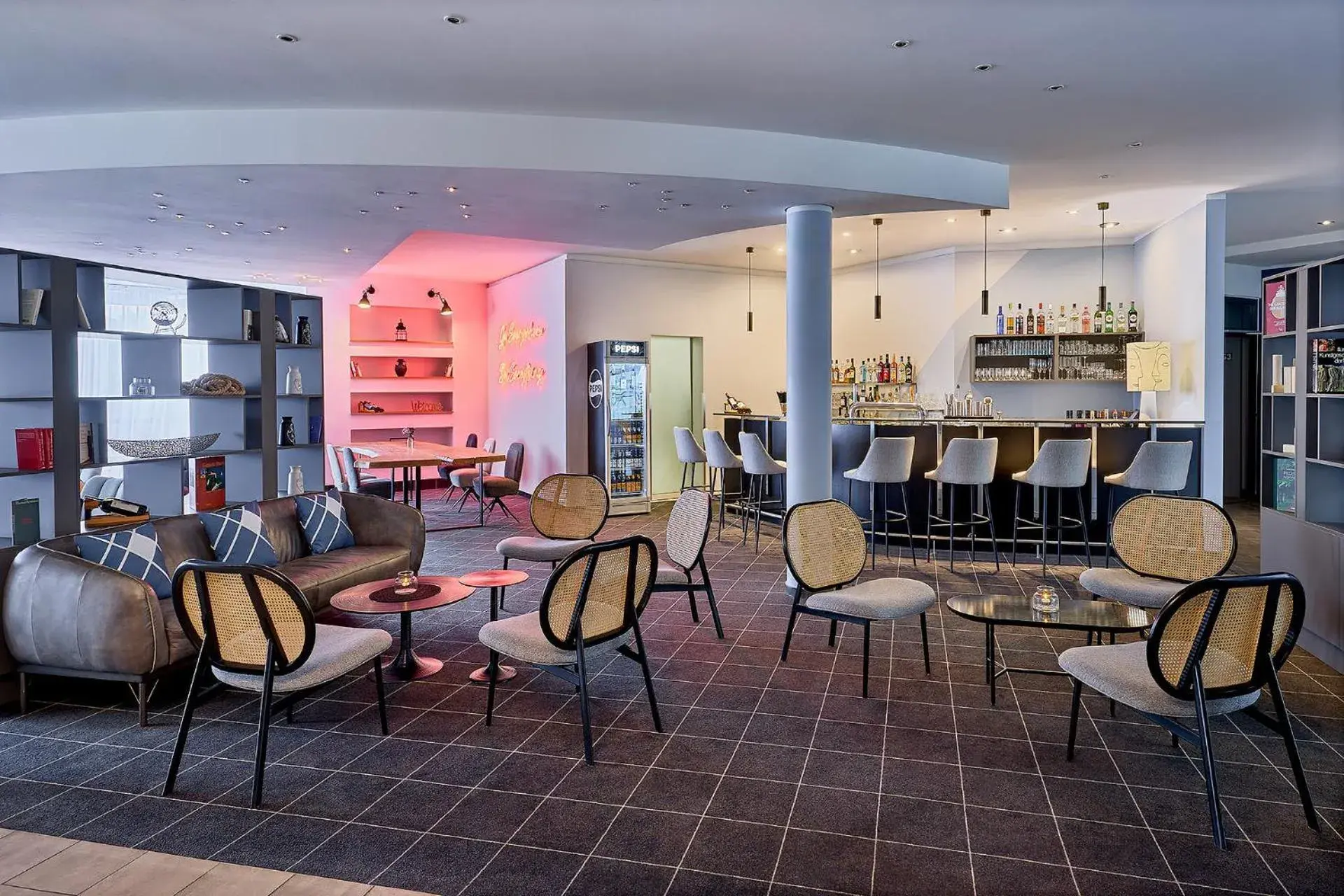 Lounge or bar in Four Points Flex by Sheraton Ratingen Düsseldorf Airport Lounge or bar in Four Points Flex by Sheraton Ratingen Düsseldorf Airport