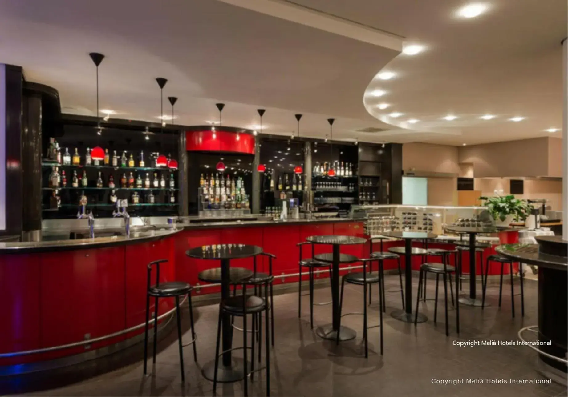 Lounge or bar in Four Points Flex by Sheraton Ratingen Düsseldorf Airport Lounge or bar in Four Points Flex by Sheraton Ratingen Düsseldorf Airport