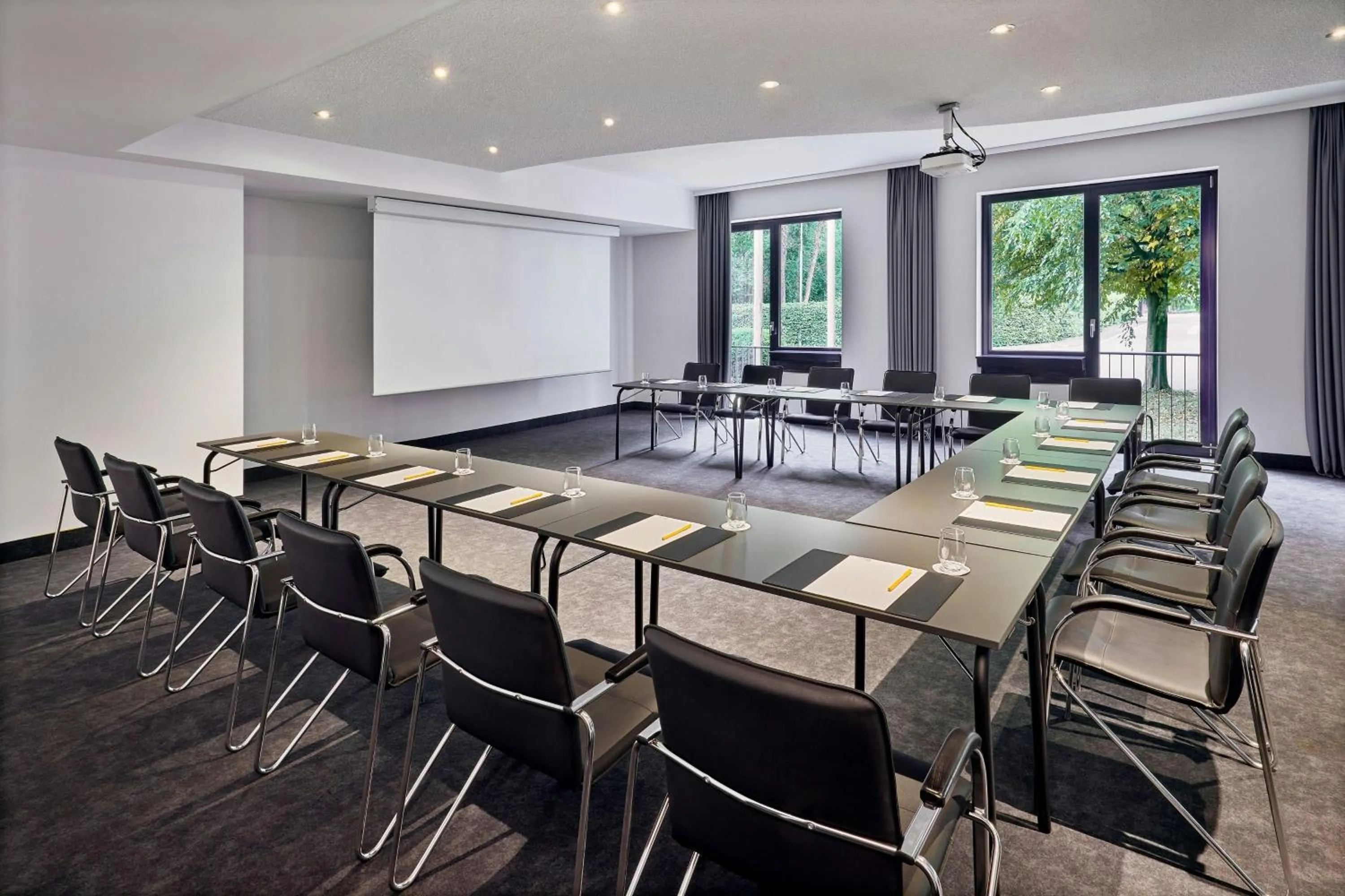 Meeting/conference room in Four Points Flex by Sheraton Ratingen Düsseldorf Airport
