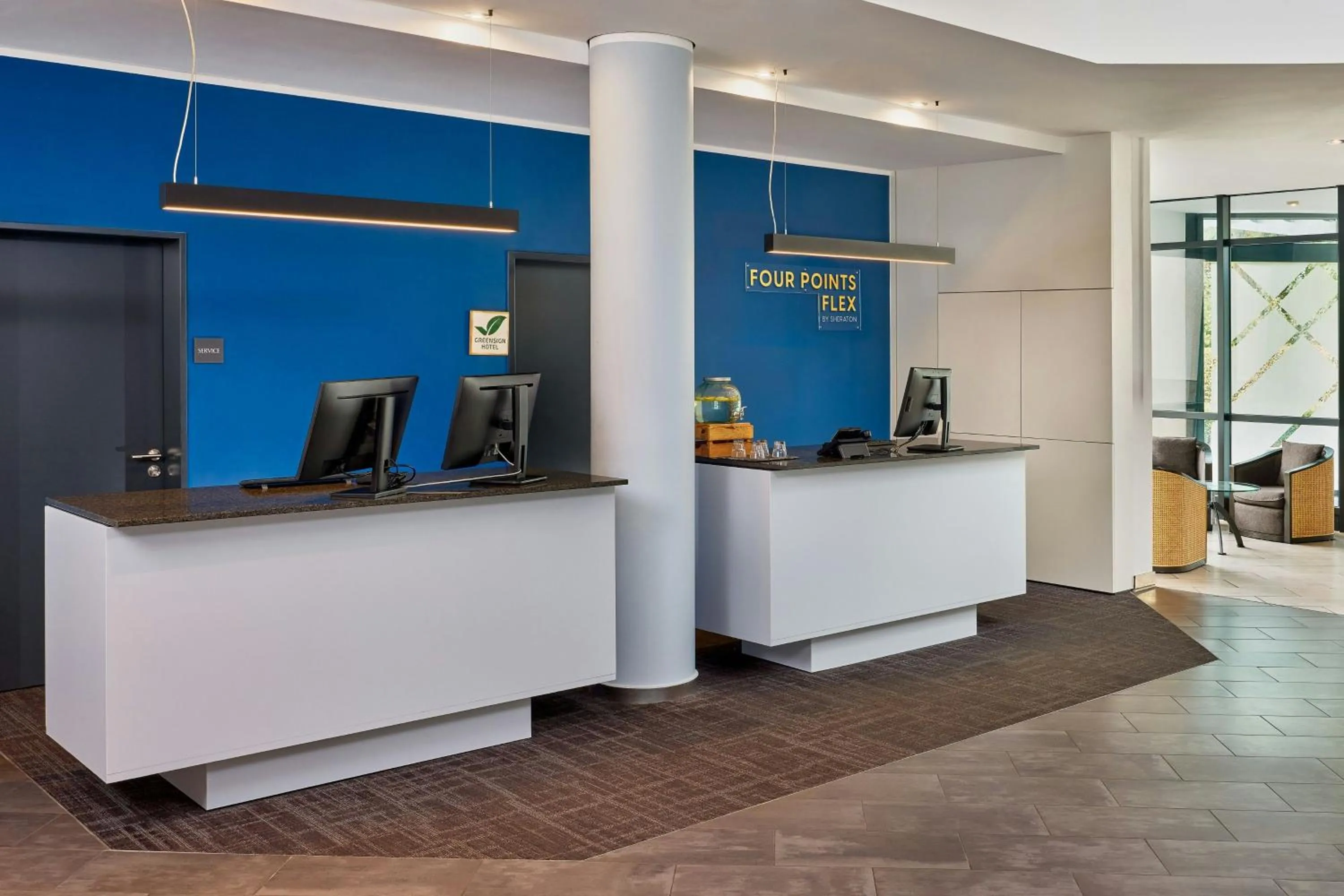 Lobby or reception in Four Points Flex by Sheraton Ratingen Düsseldorf Airport