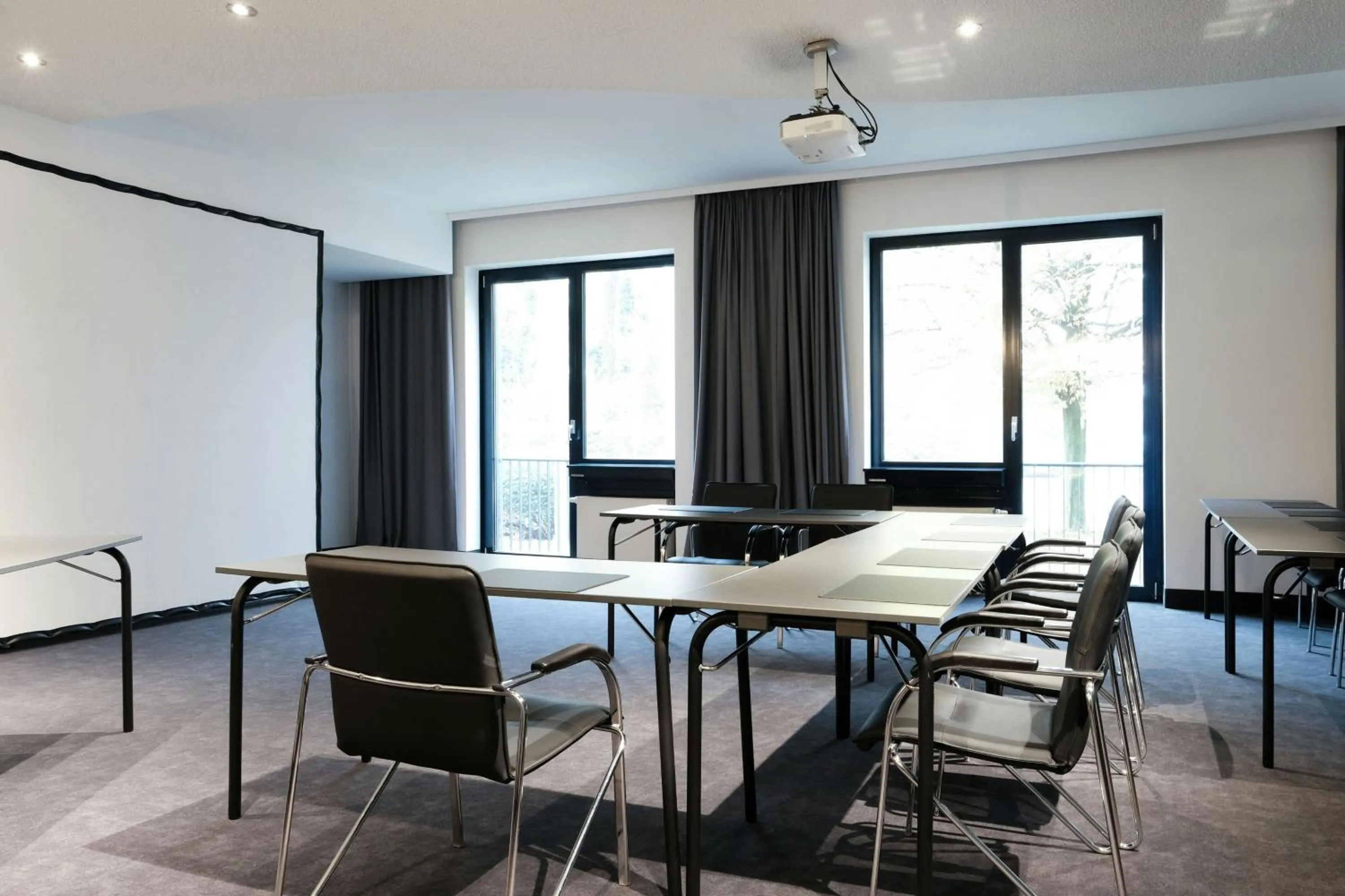 Meeting/conference room in Four Points Flex by Sheraton Ratingen Düsseldorf Airport