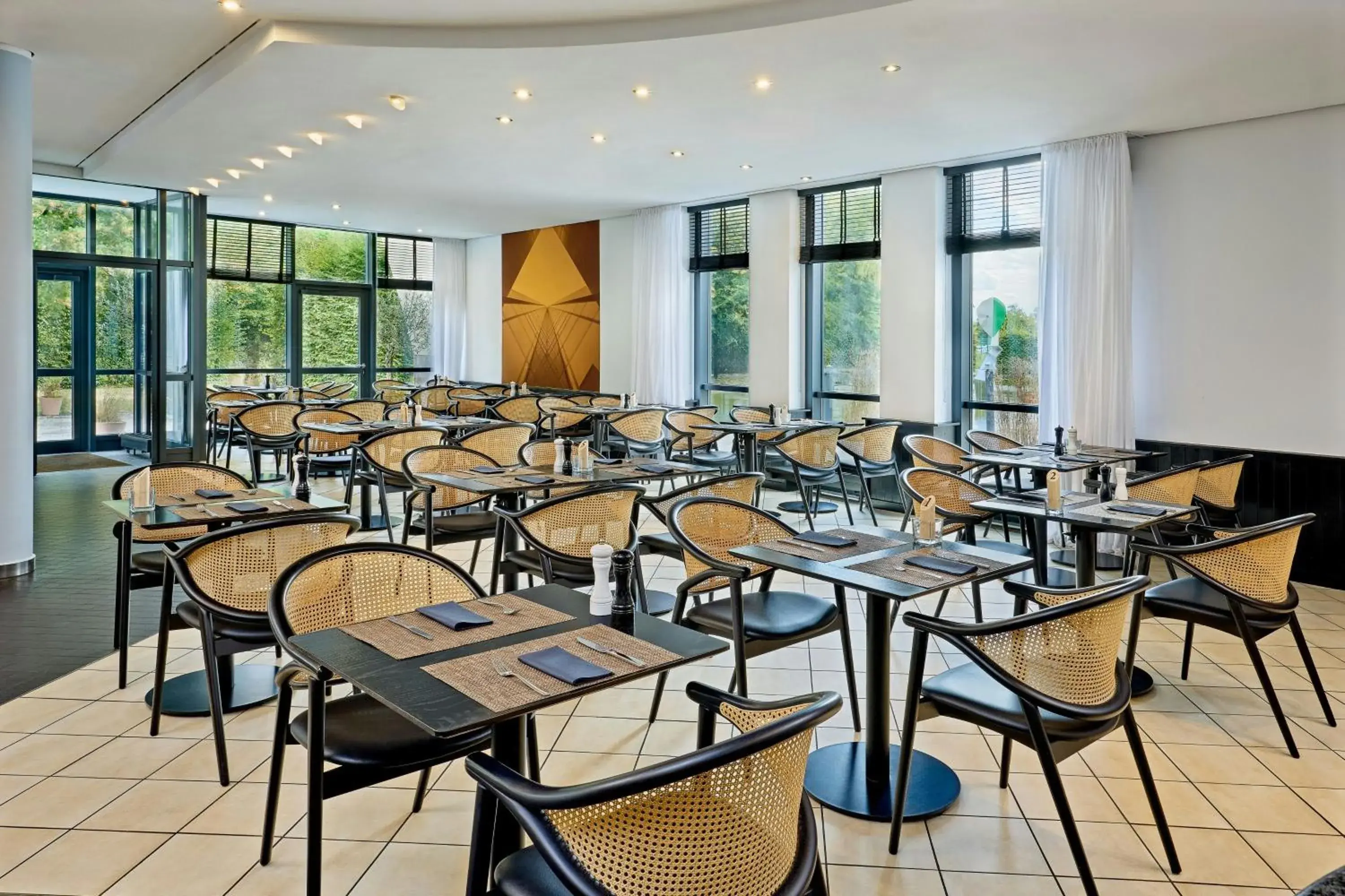 Restaurant/places to eat in Four Points Flex by Sheraton Ratingen Düsseldorf Airport Restaurant/places to eat in Four Points Flex by Sheraton Ratingen Düsseldorf Airport