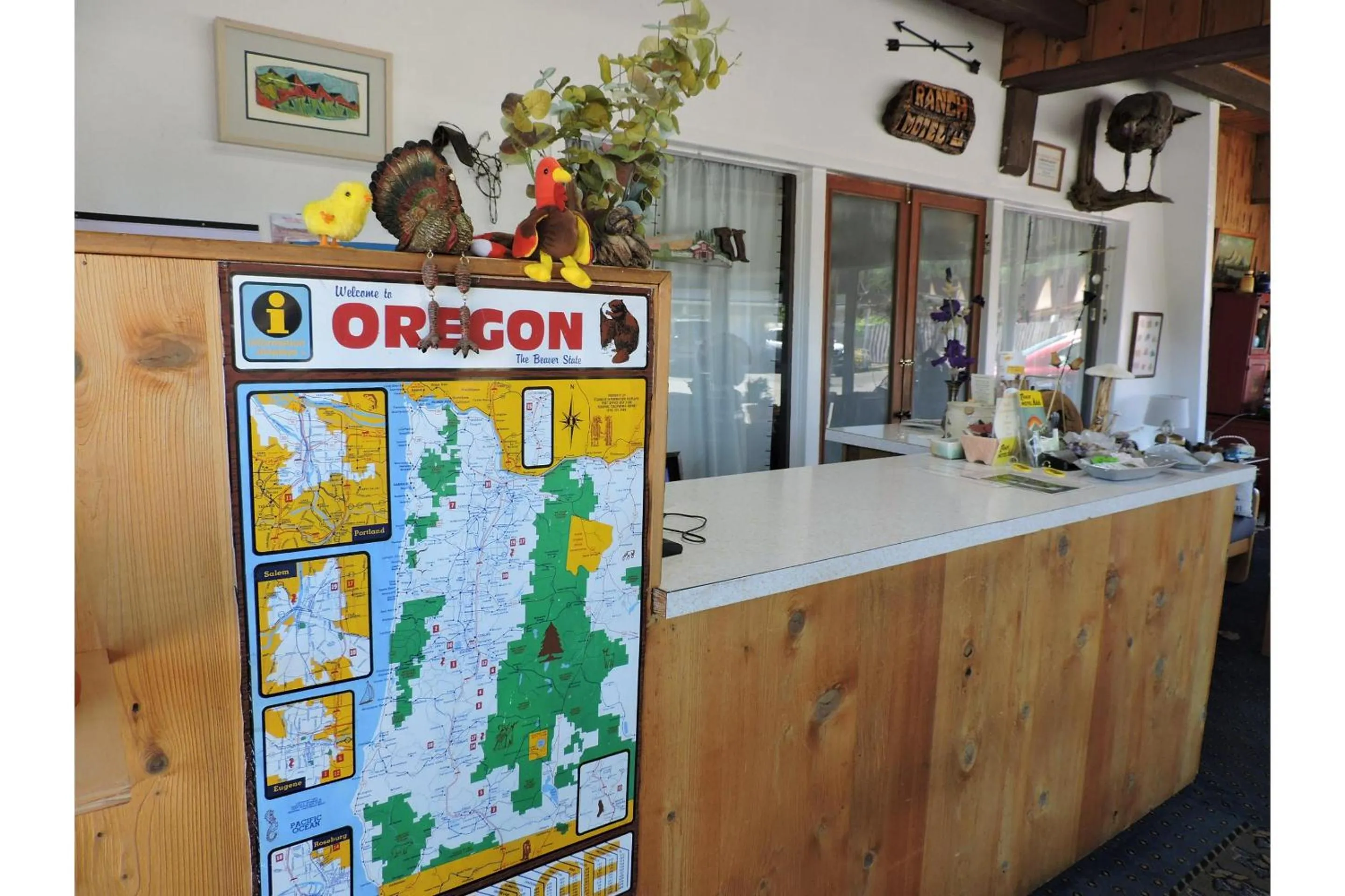 Lobby or reception in The Ranch Motel