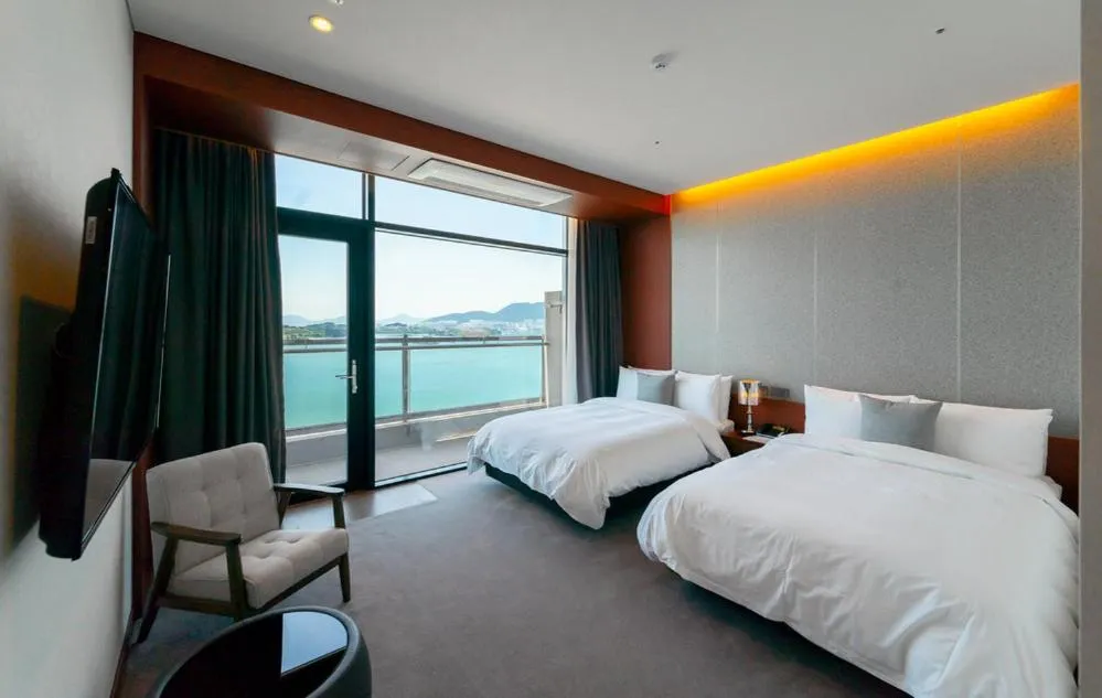 Bed in Hotel JCS Yeosu
