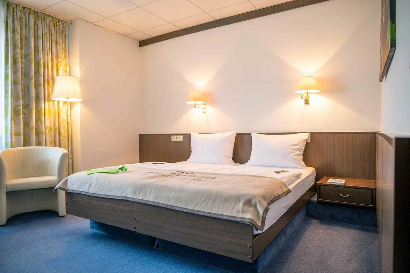 Photo of the whole room, Bed in Waldhotel Schäferberg