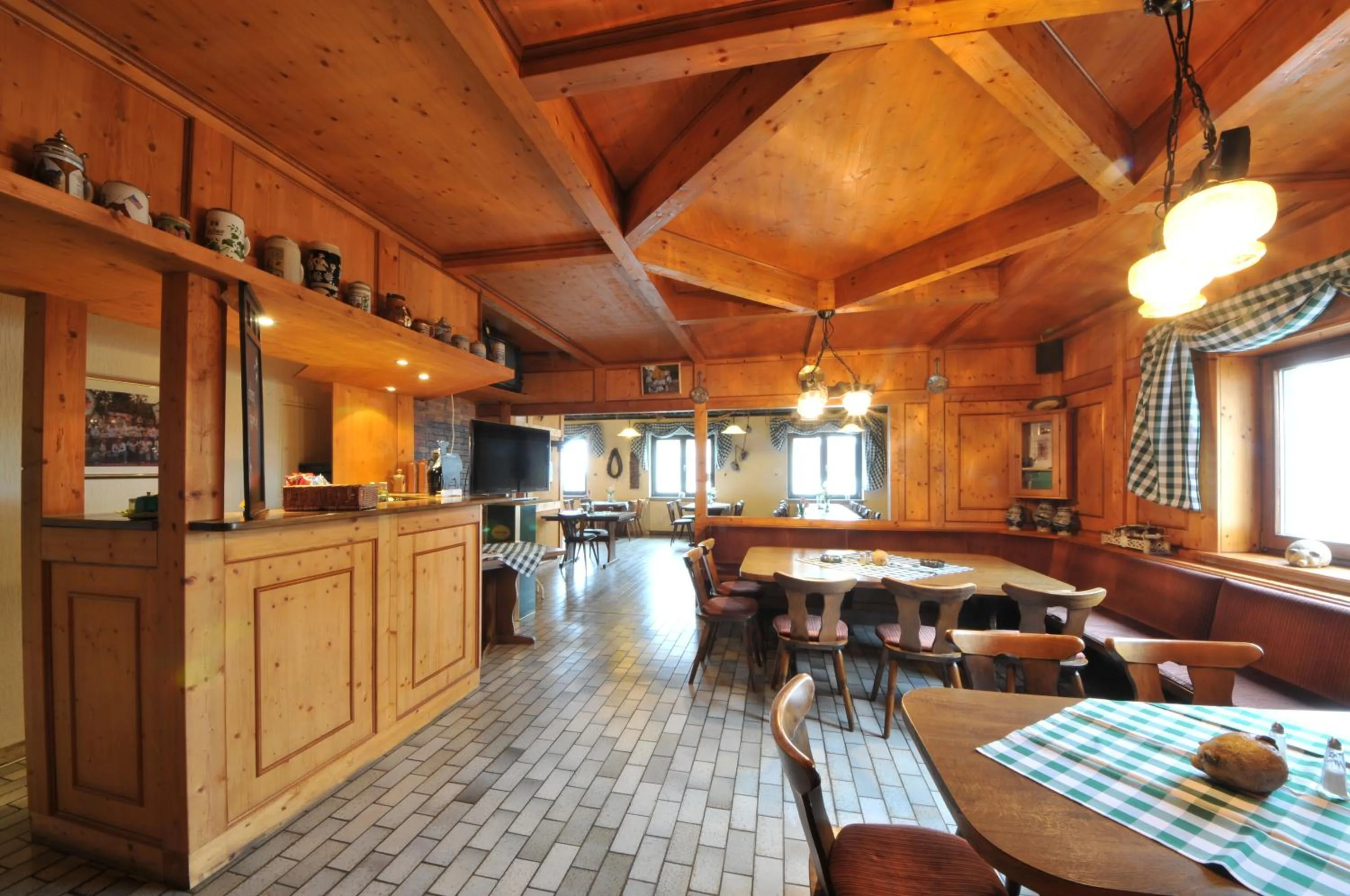 Restaurant/places to eat in Landhaus Schaaf