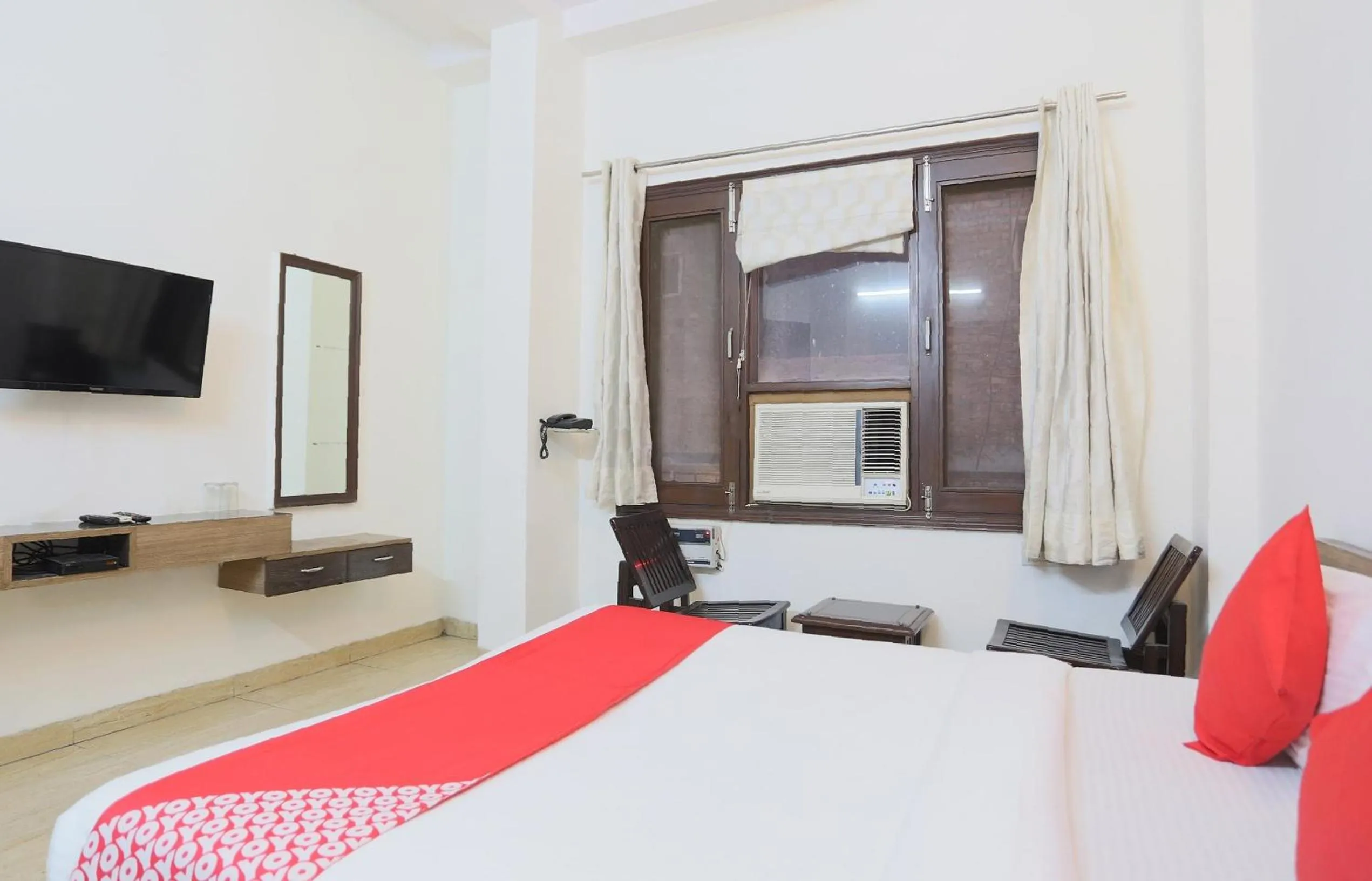 Bedroom, Bed in Hotel O New Raj Kamal