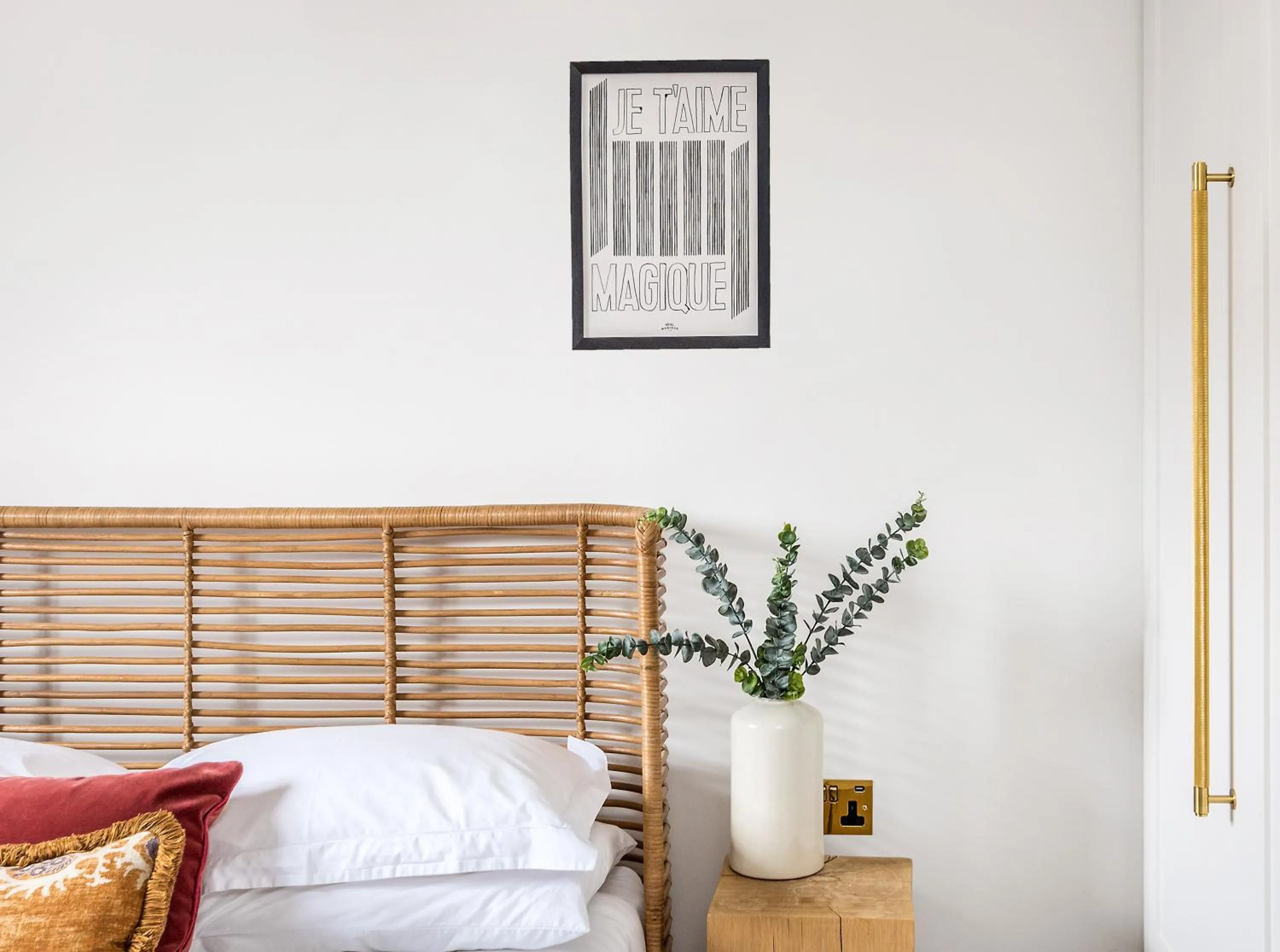Bed in The Angel Collection minutes from Angel Tube Station