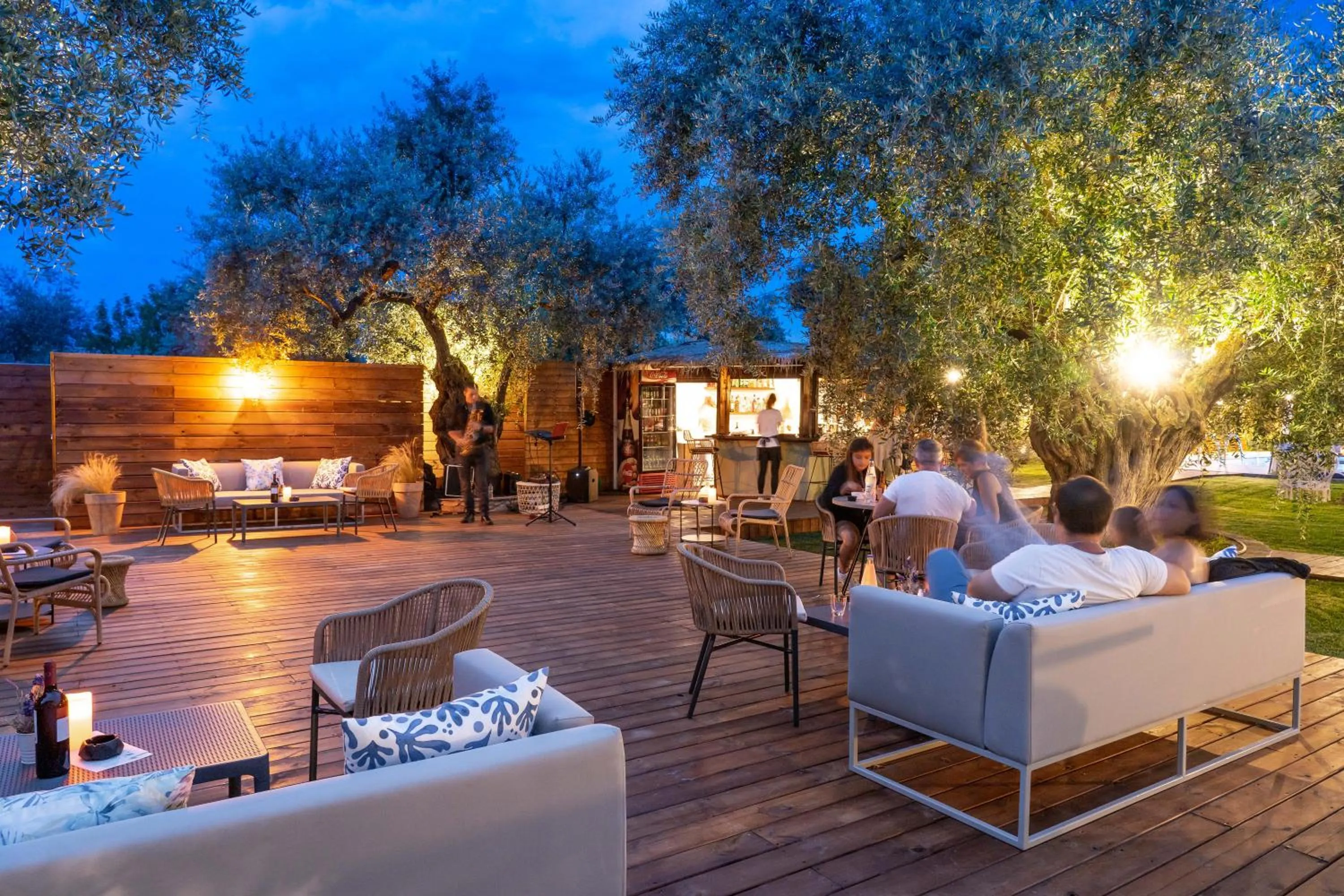 Garden in Nefeli Fresh Hotel by Del Mare