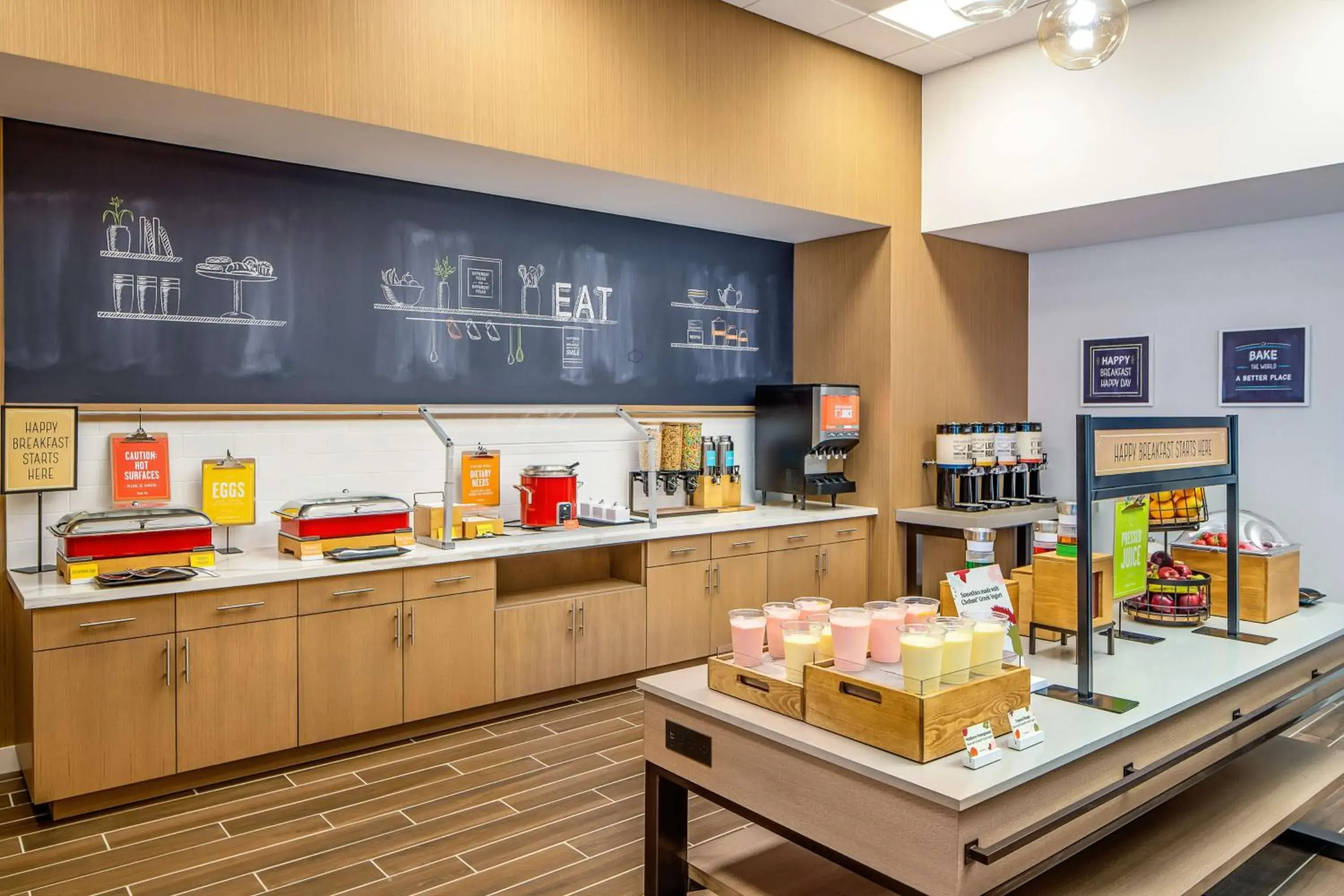 Breakfast in Hampton Inn & Suites Raleigh Midtown, NC Breakfast in Hampton Inn & Suites Raleigh Midtown, NC