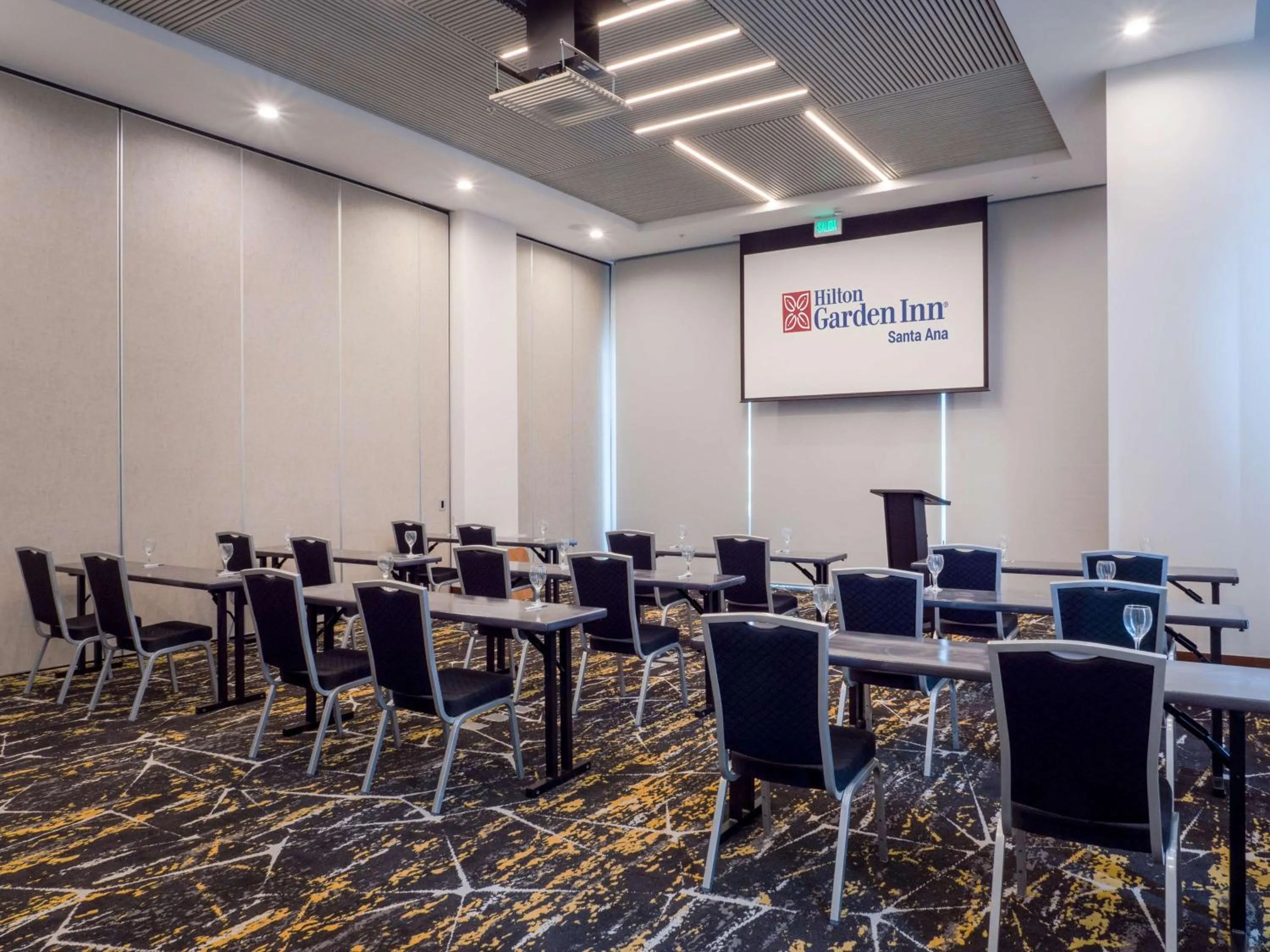 Meeting/conference room in Hilton Garden Inn Santa Ana, San Jose