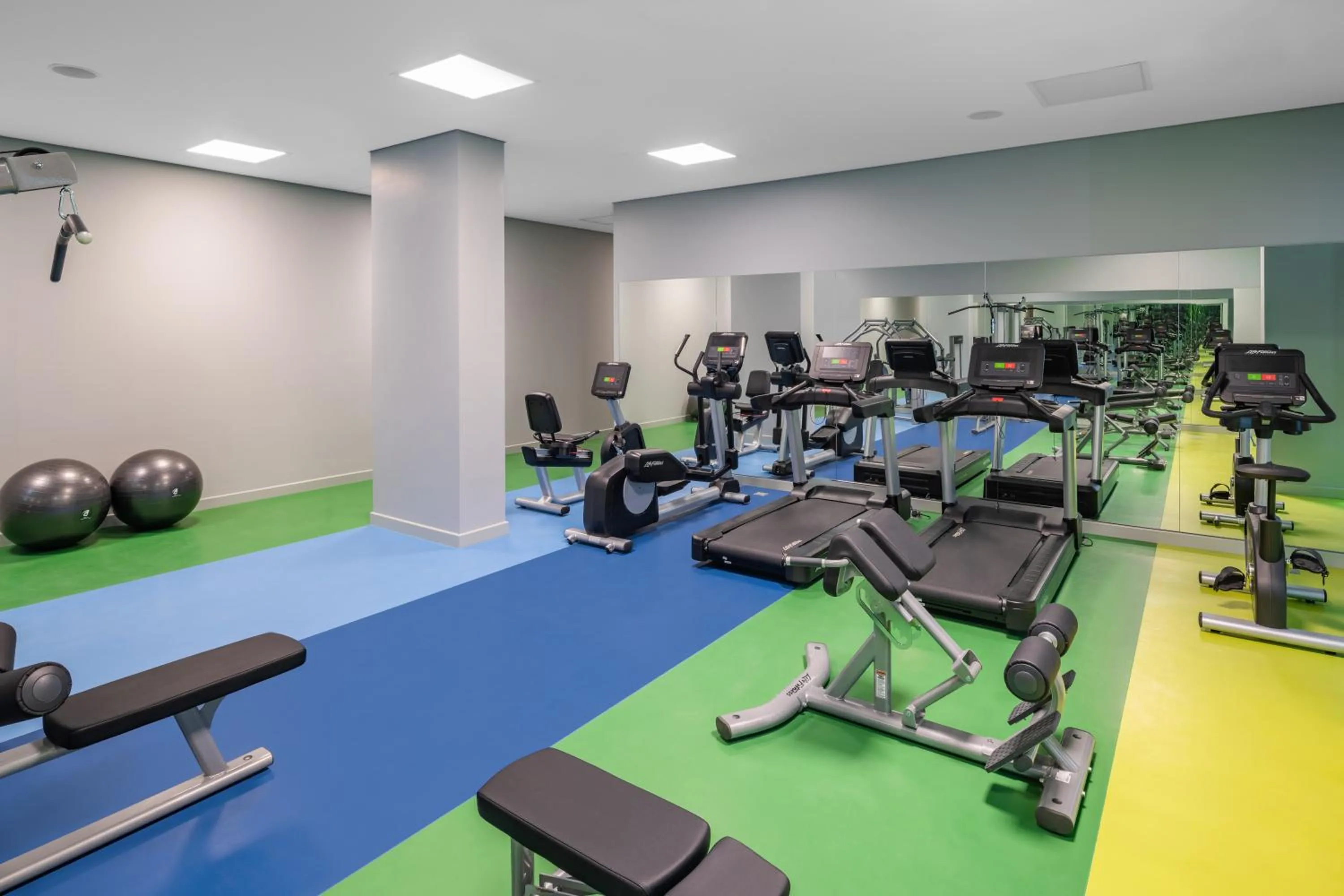 Fitness centre/facilities in Park Inn by Radisson, Riyadh