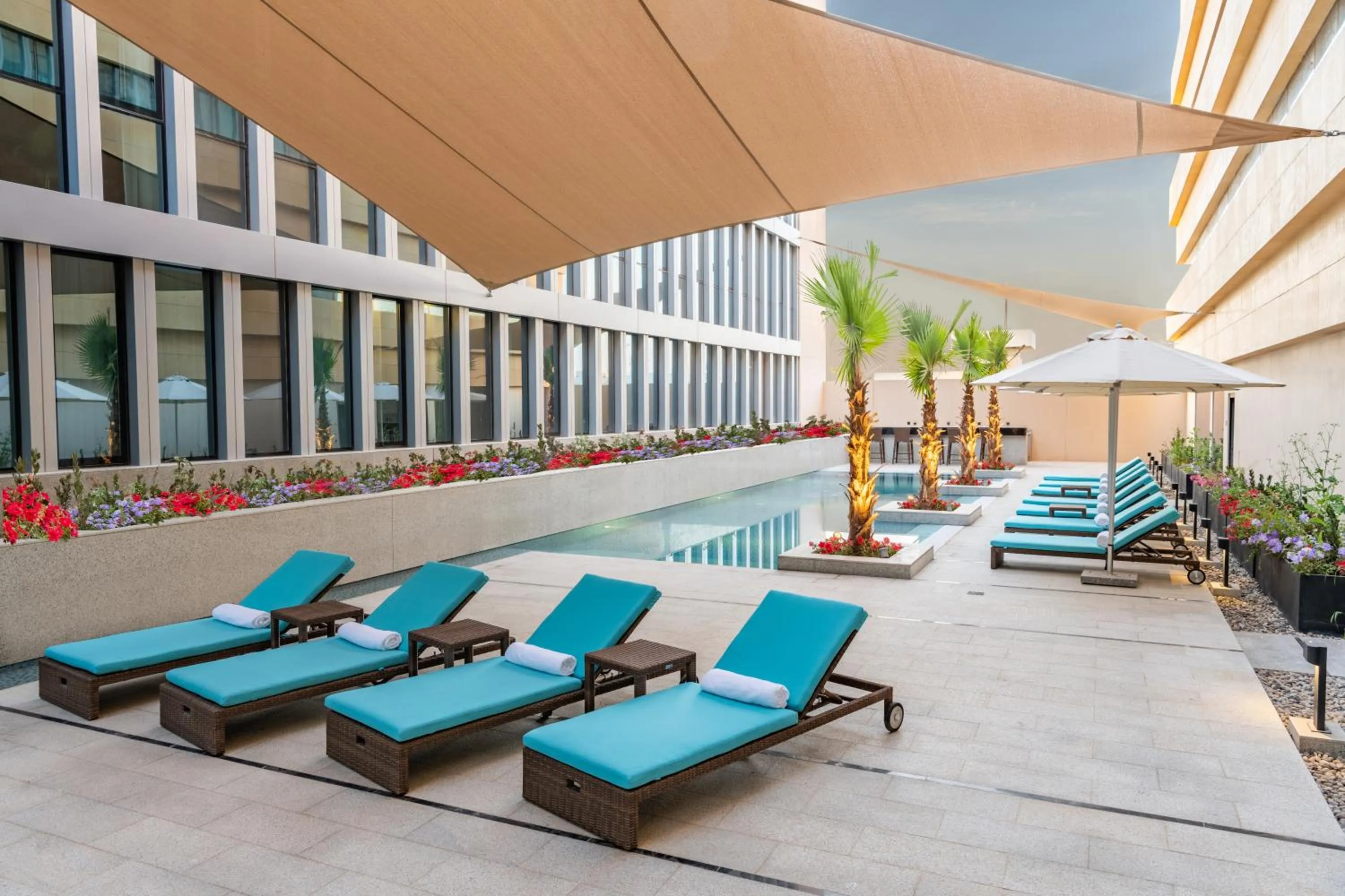 Swimming pool in Park Inn by Radisson, Riyadh