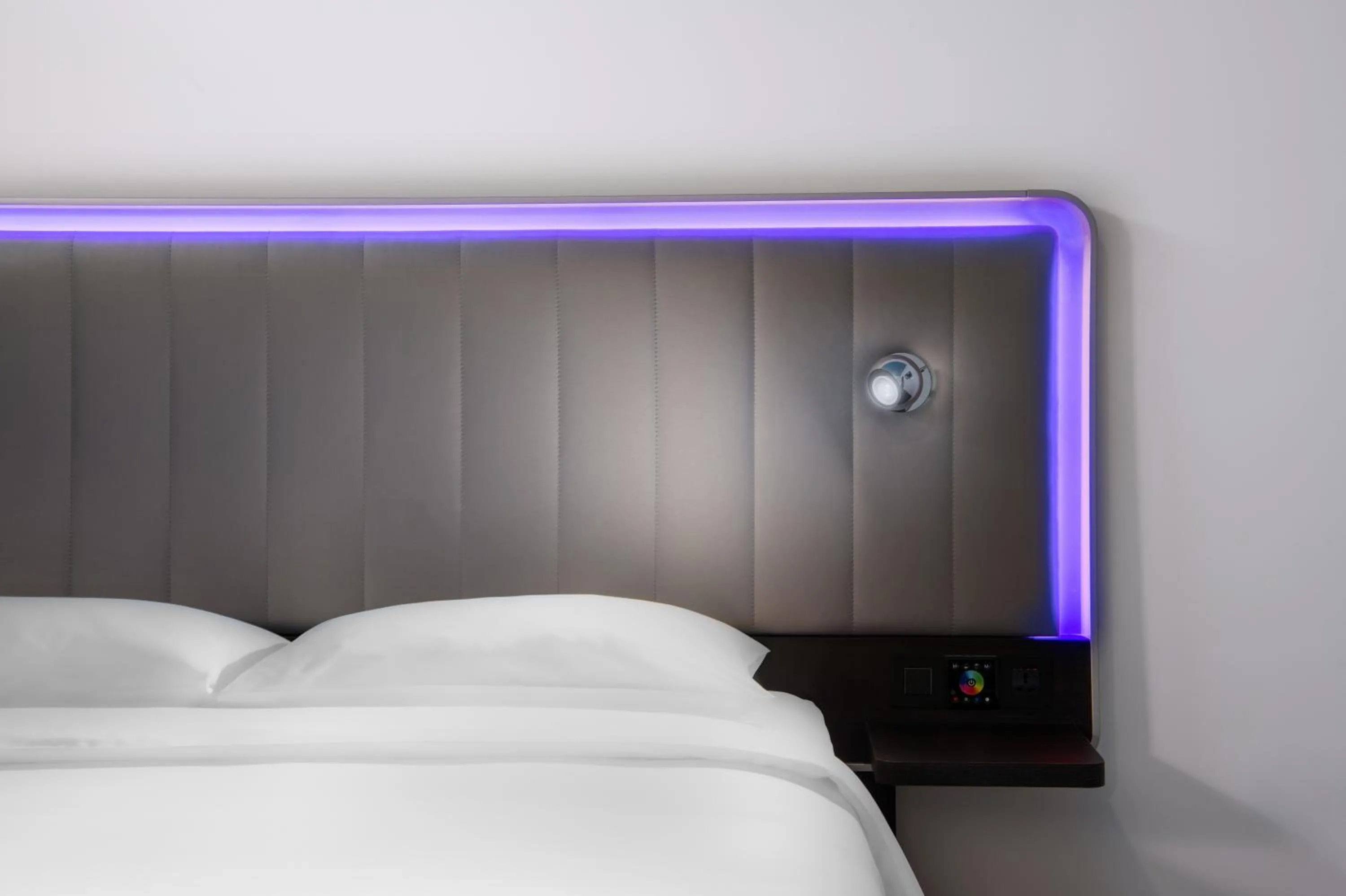 Bed in Park Inn by Radisson, Riyadh
