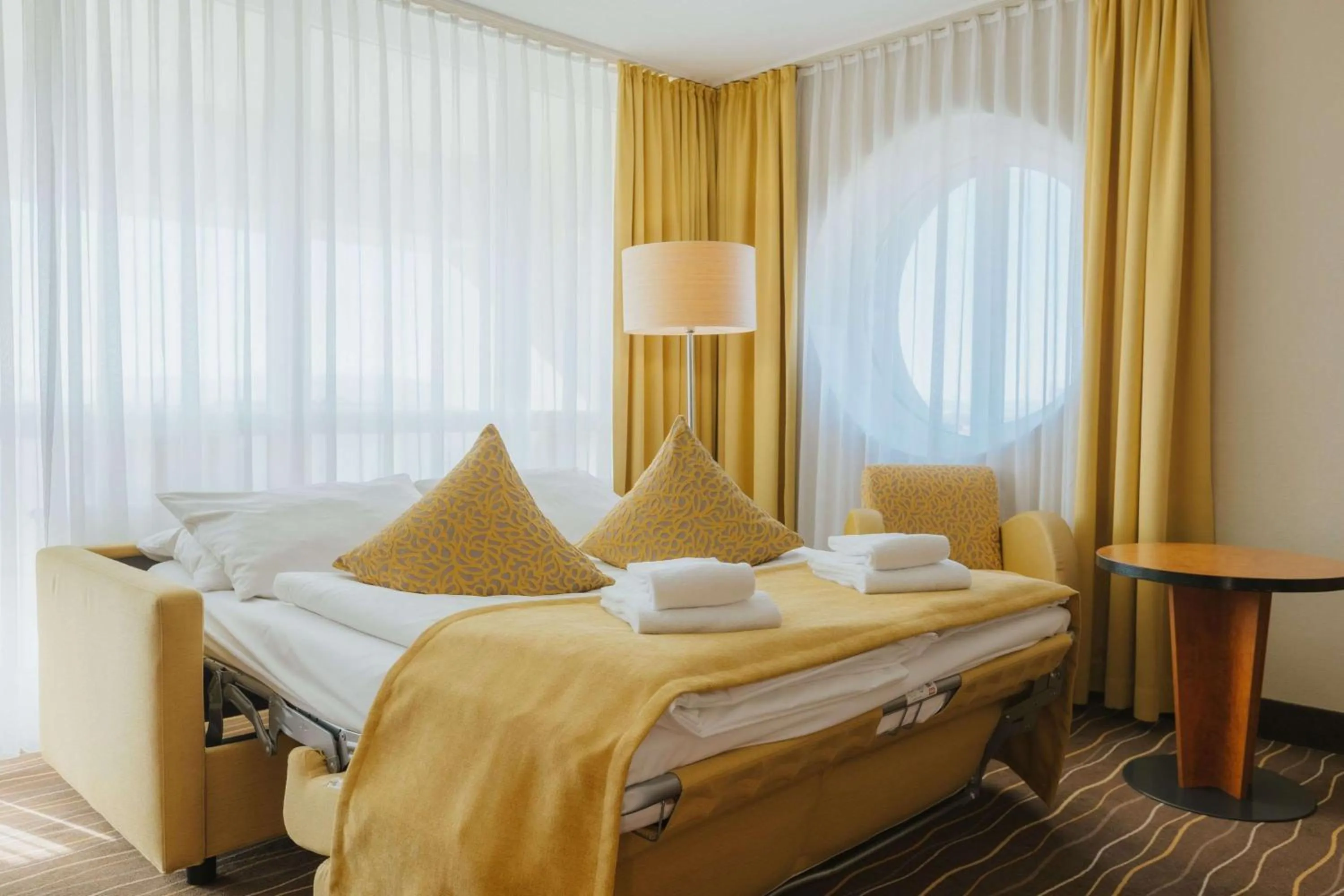 Photo of the whole room, Bed in Best Western Plus Hotel Bautzen