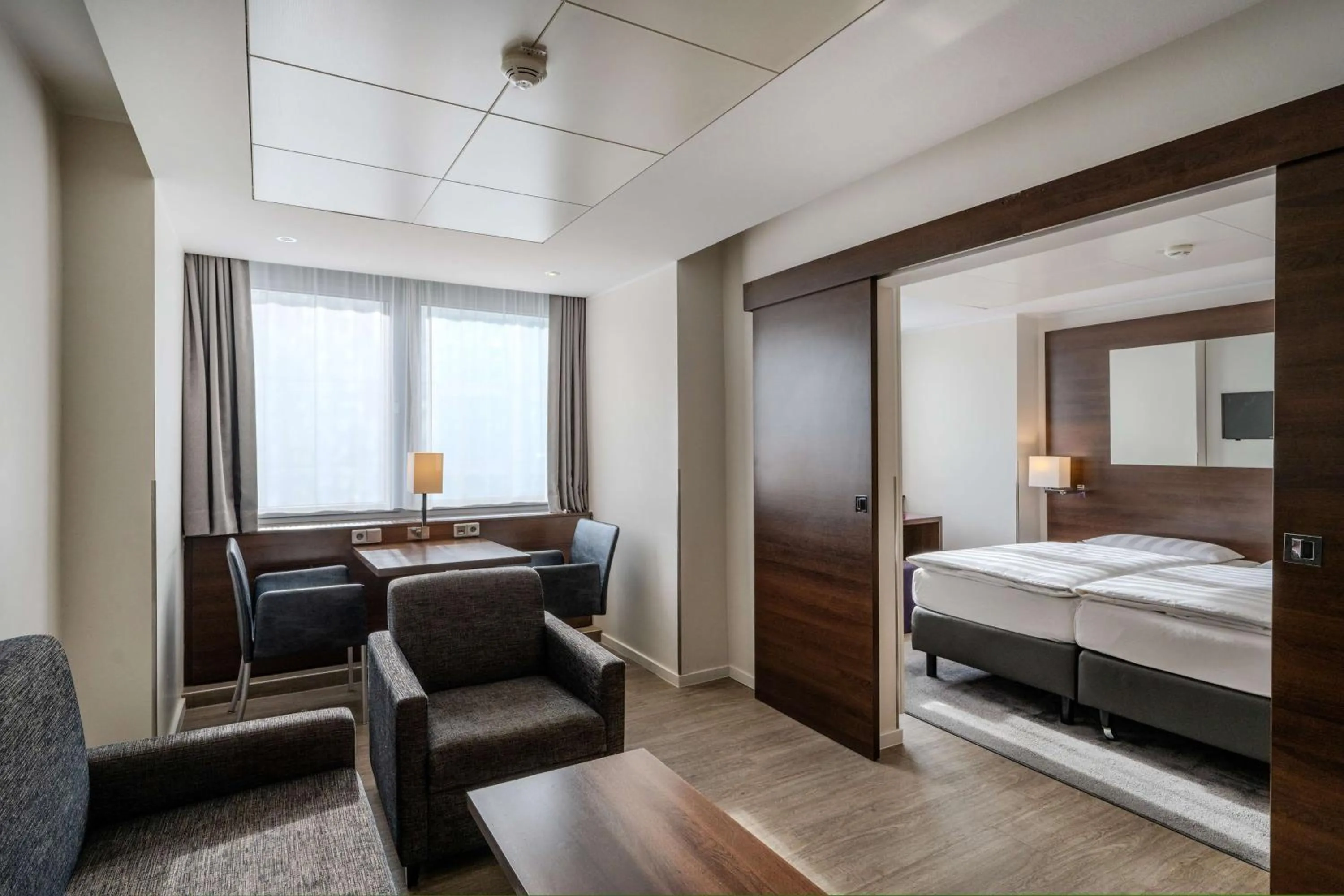 Photo of the whole room, Bed in Park Inn by Radisson Berlin Alexanderplatz