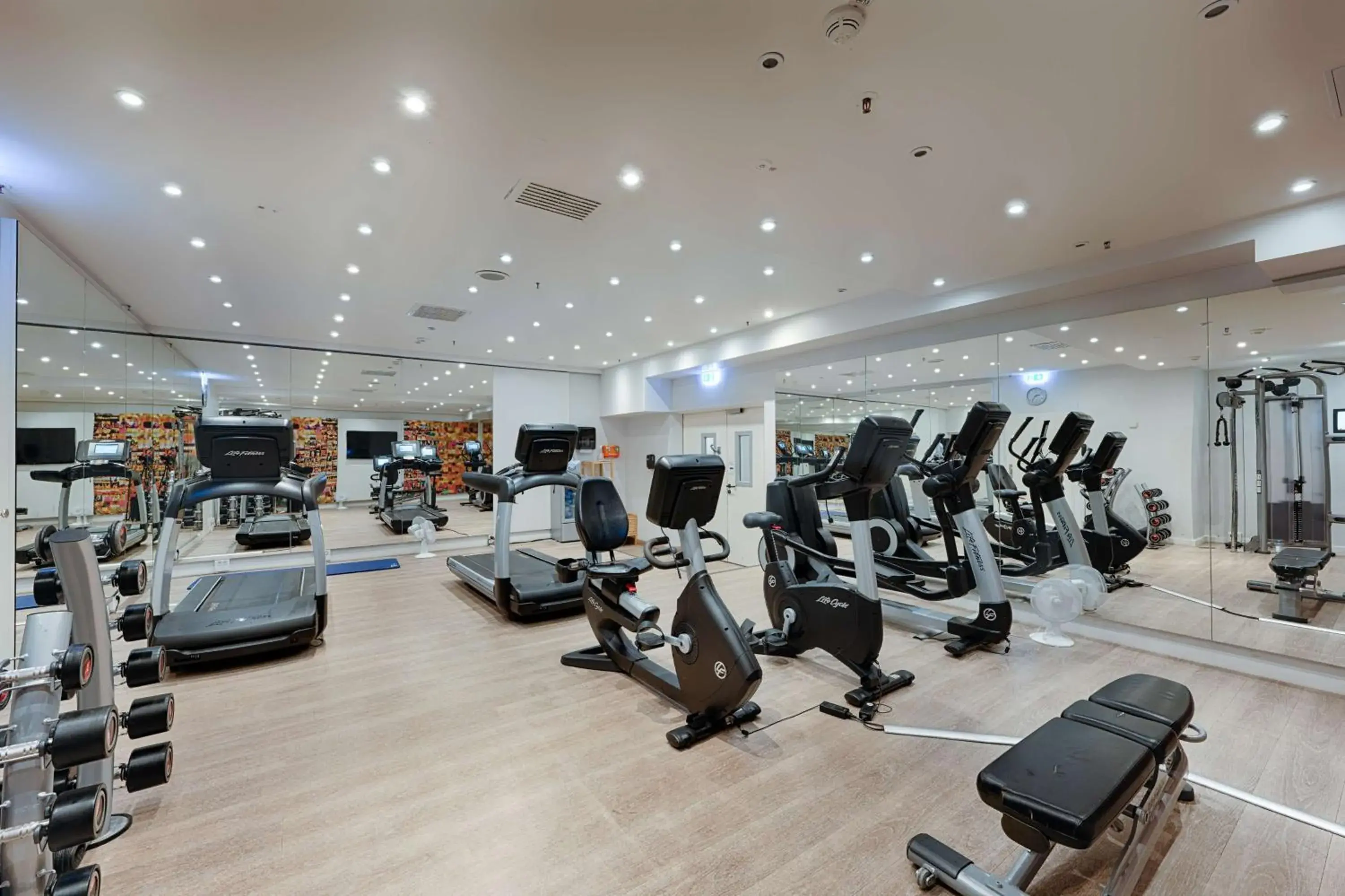 Fitness centre/facilities in Park Inn by Radisson Berlin Alexanderplatz Fitness centre/facilities in Park Inn by Radisson Berlin Alexanderplatz