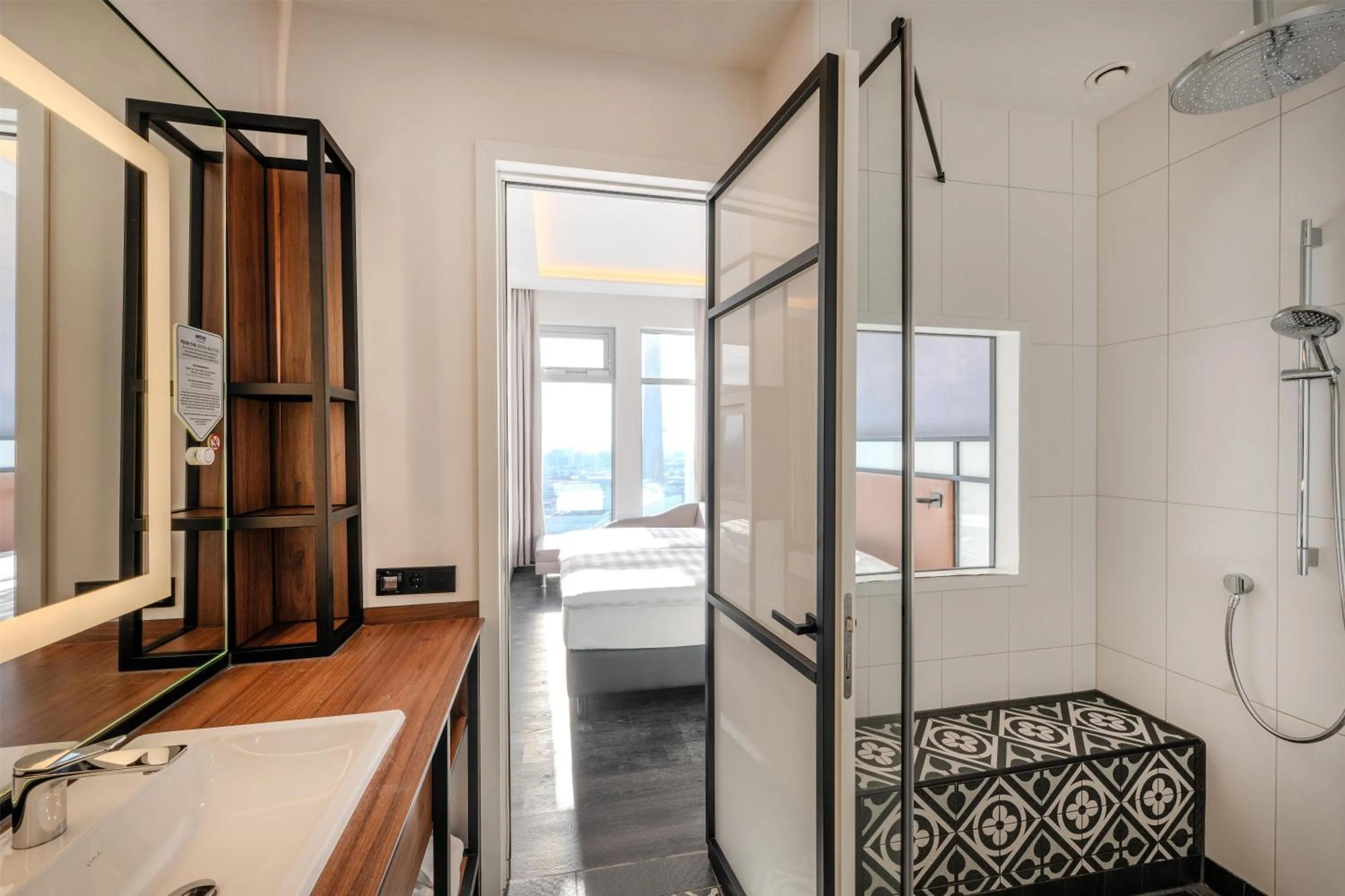 Bathroom in Park Inn by Radisson Berlin Alexanderplatz